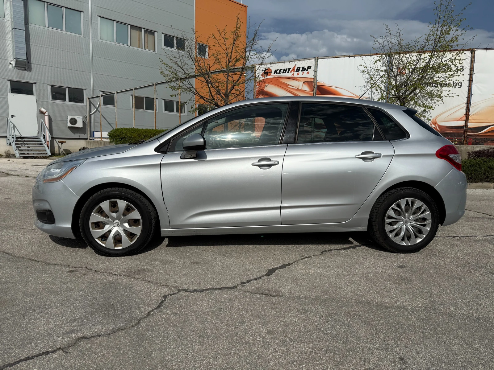 Citroen C4 1.6d 112 к.с. - изображение 2