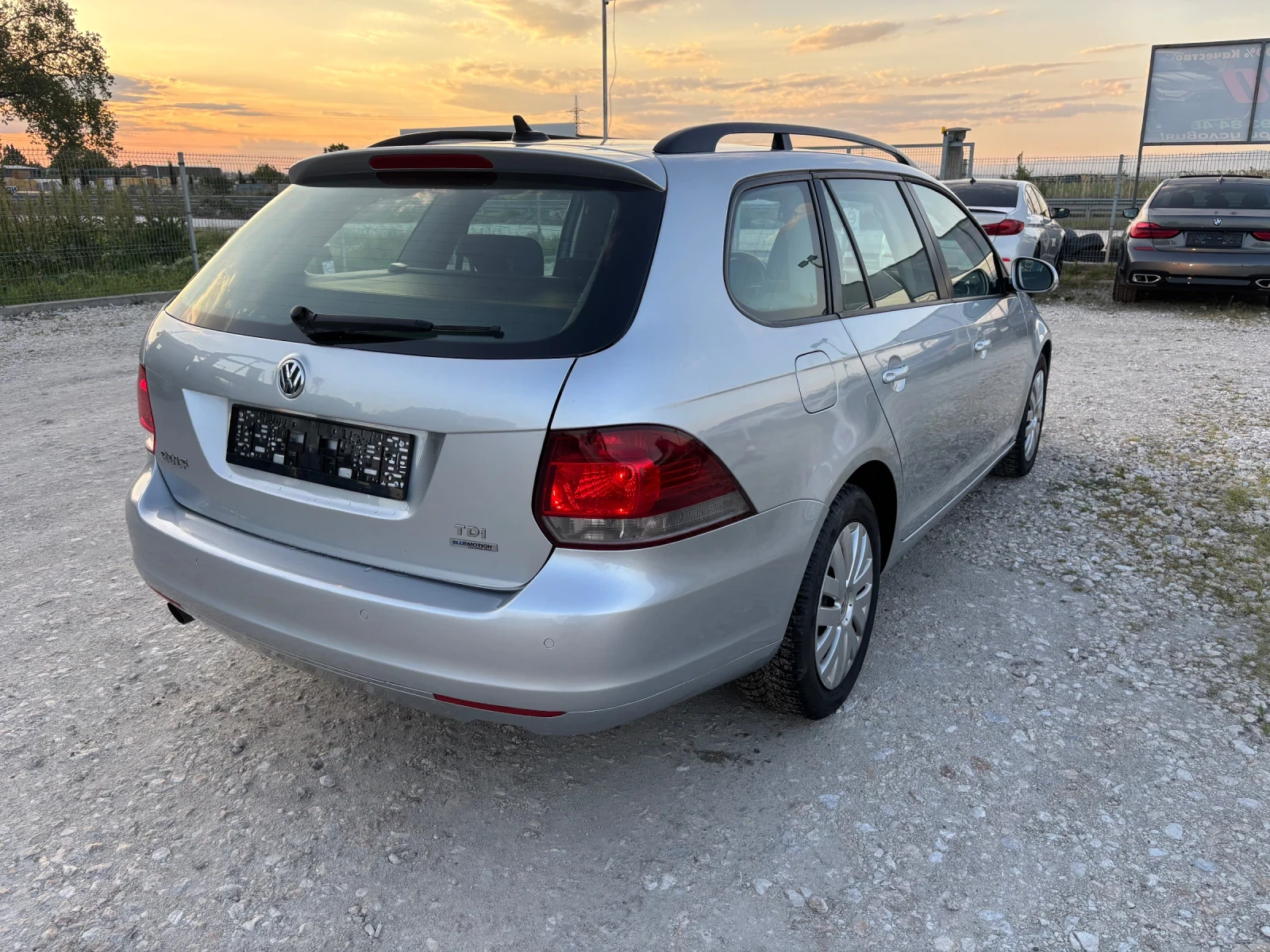 VW Golf 1.6 tdi 105к.с. - изображение 3