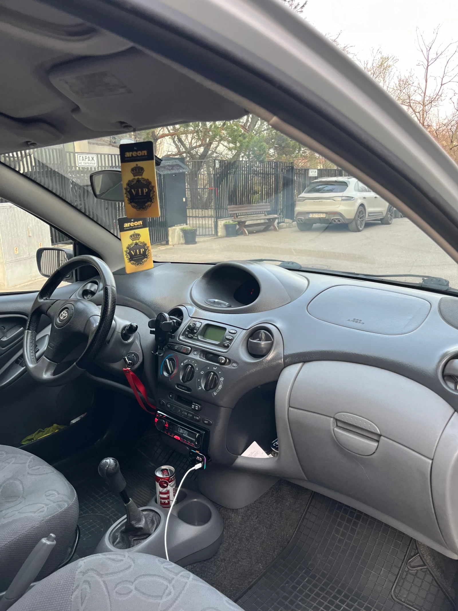 Toyota Yaris 1, 3 НА ЧАСТИ ПОЧТИ ВСИЧКО НАЛИЧНО !!! - изображение 4