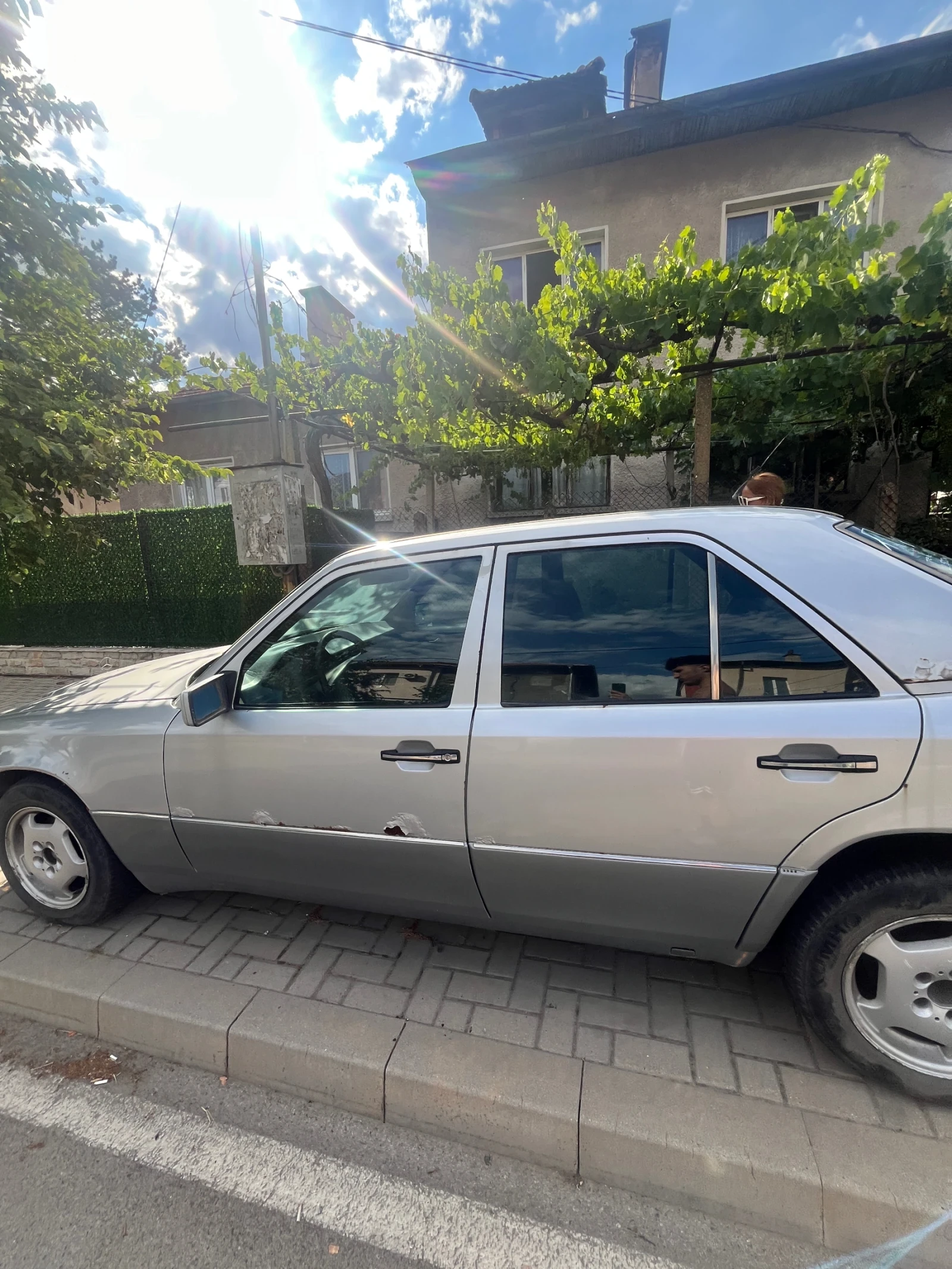 Mercedes-Benz 124  - изображение 5