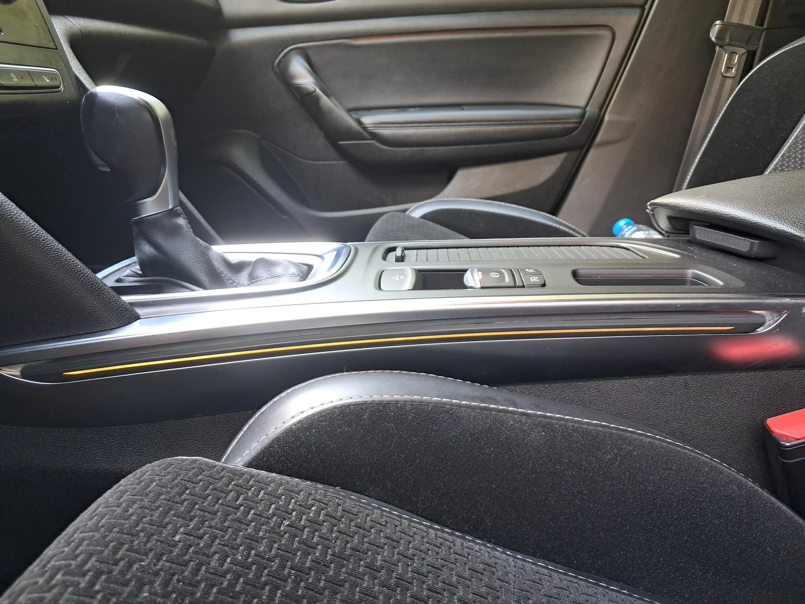 Renault Megane 1.5dci, 4000лв. бонус - изображение 4