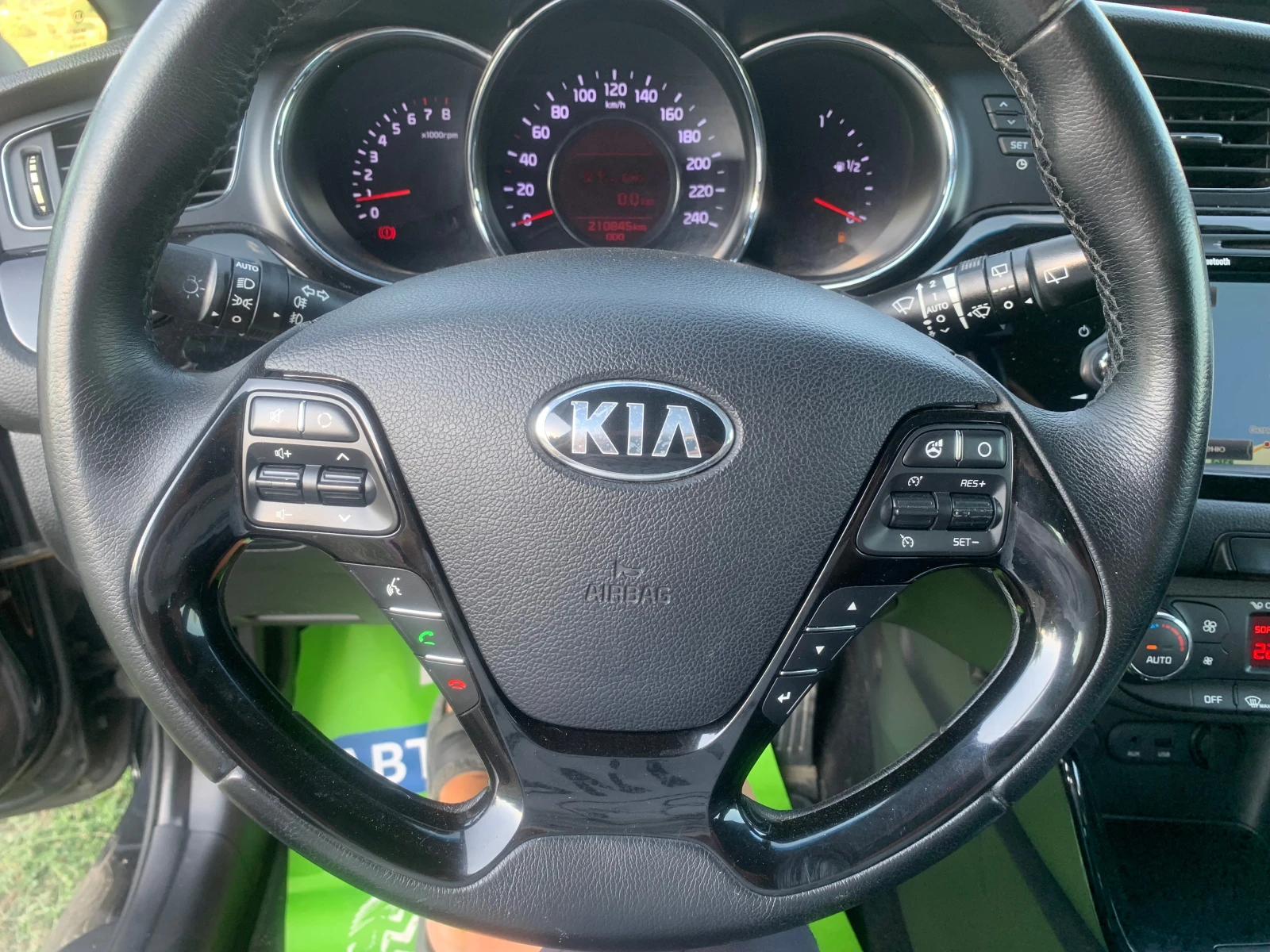 Kia Ceed 1.6  | Mobile.bg   13