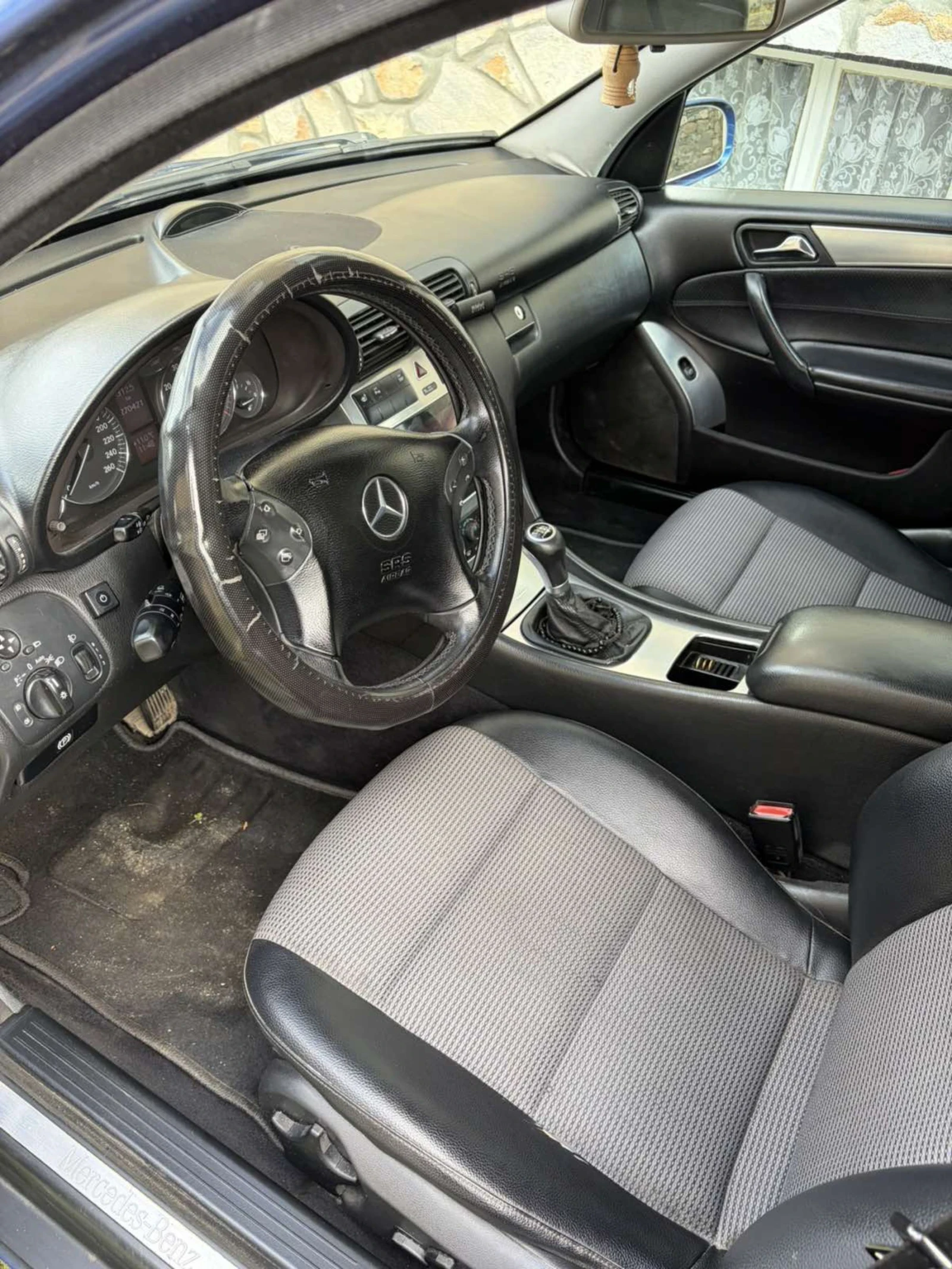 Mercedes-Benz C 200  - изображение 4