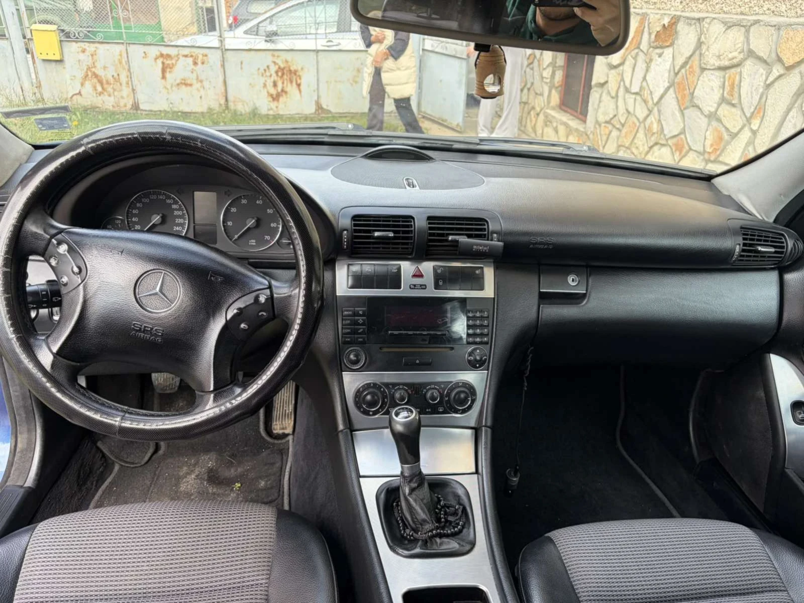 Mercedes-Benz C 200  - изображение 8