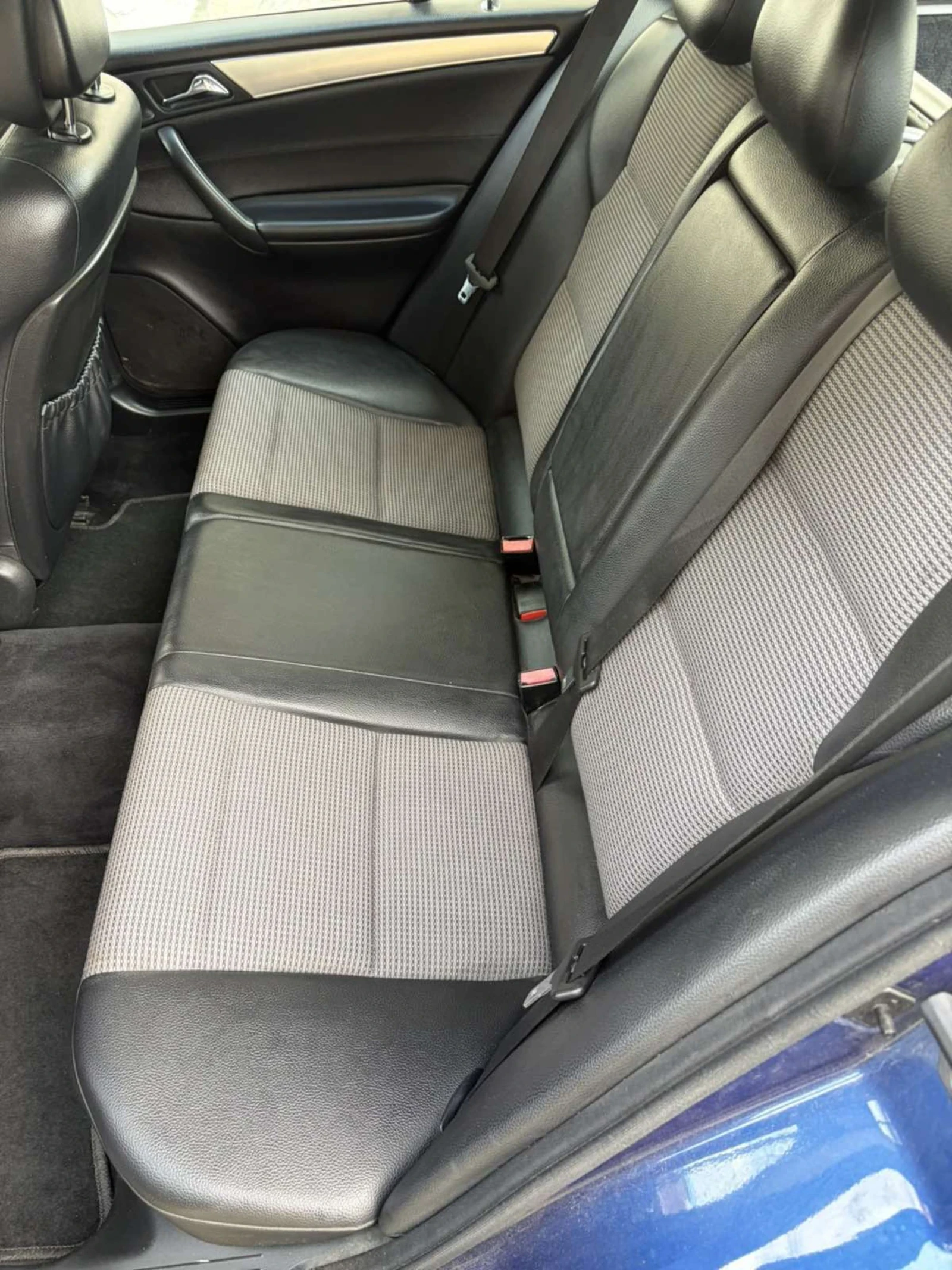 Mercedes-Benz C 200  - изображение 7