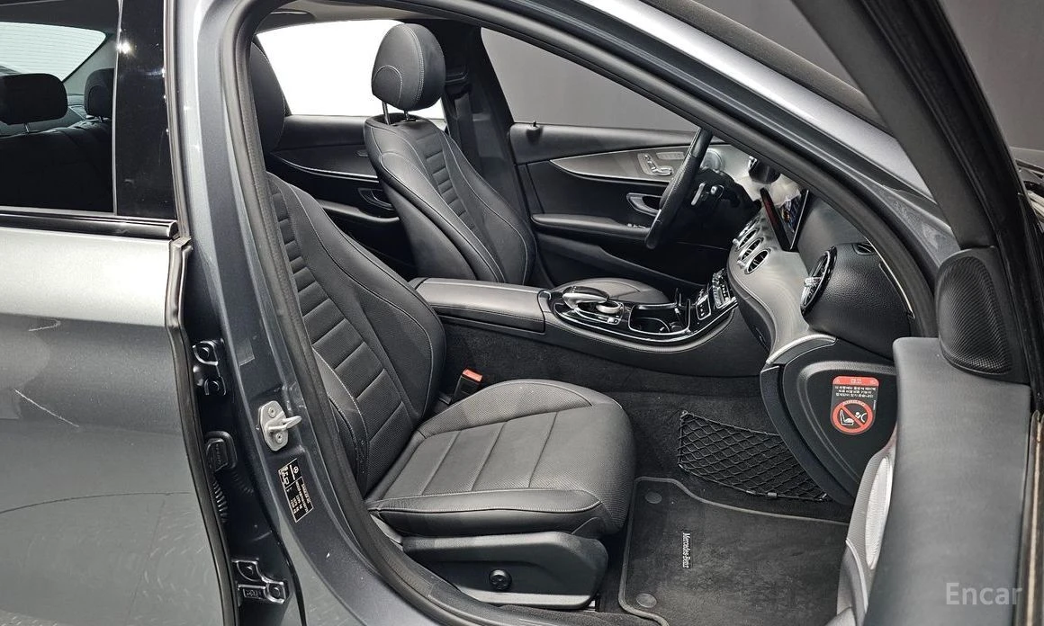 Mercedes-Benz E 300, снимка 12 - Автомобили и джипове - 54072148