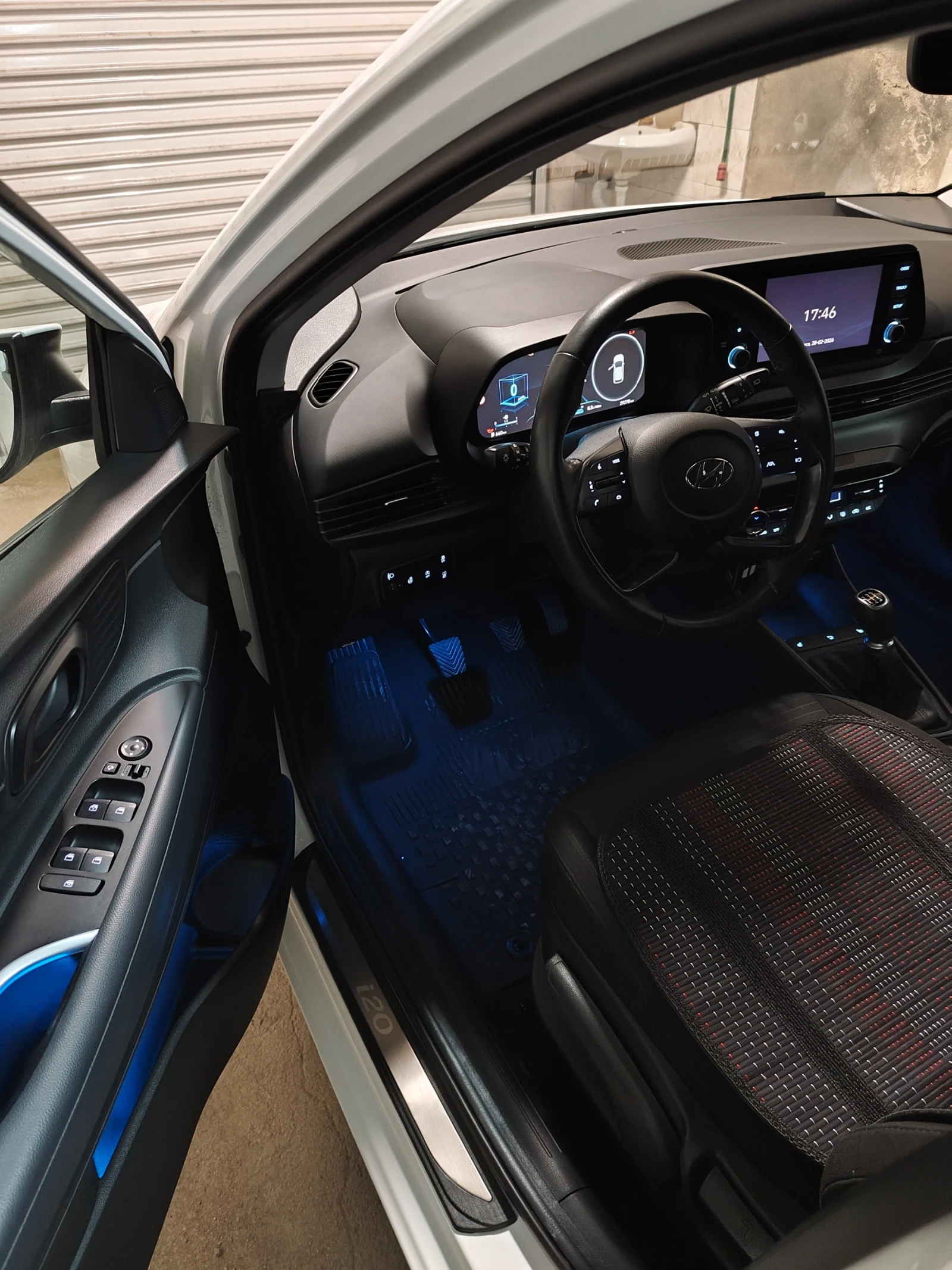 Hyundai I20 EXCLUSIVE, снимка 8 - Автомобили и джипове - 54273269