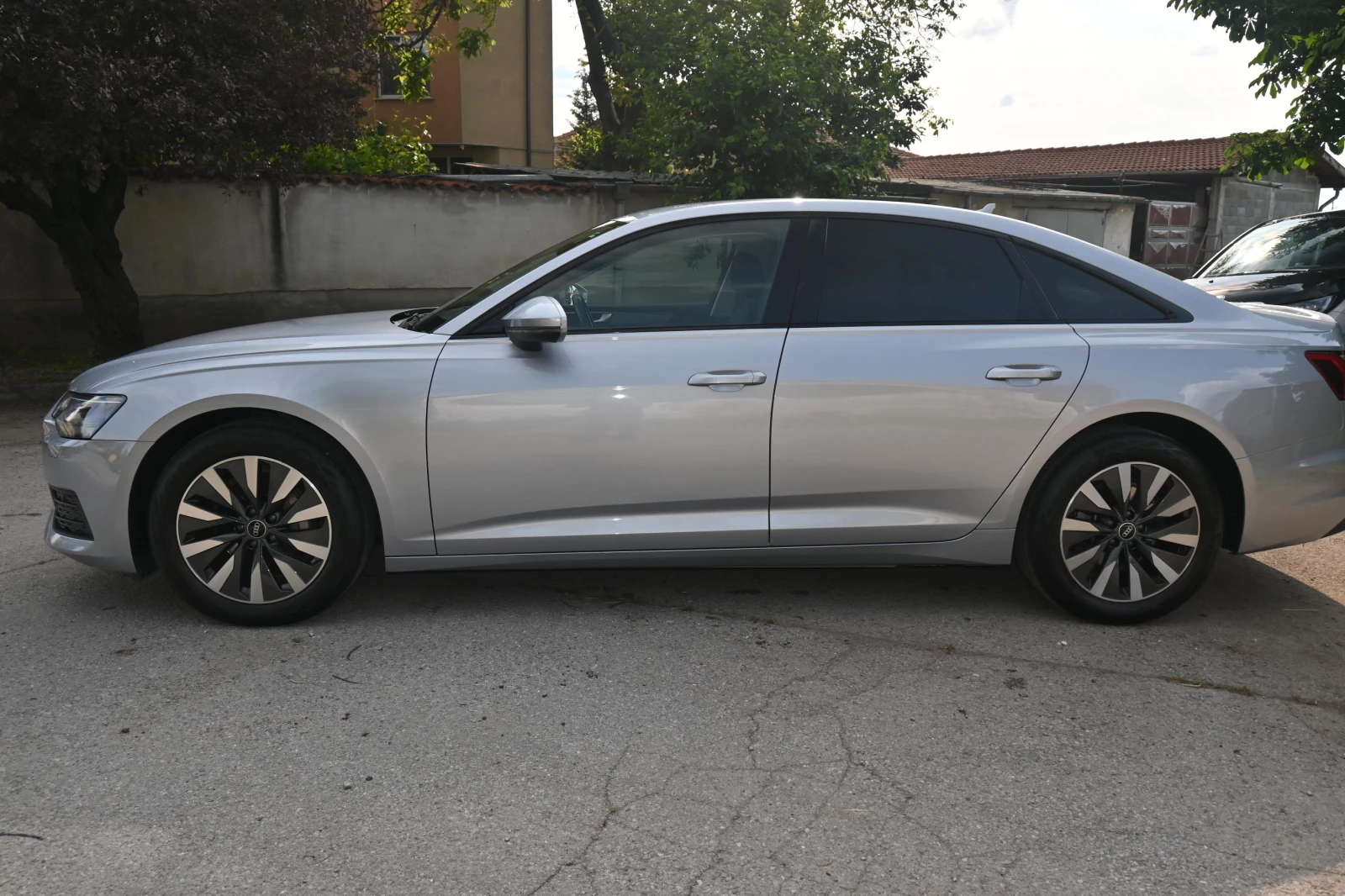 Audi A6 C8 Quattro, снимка 3 - Автомобили и джипове - 54372355