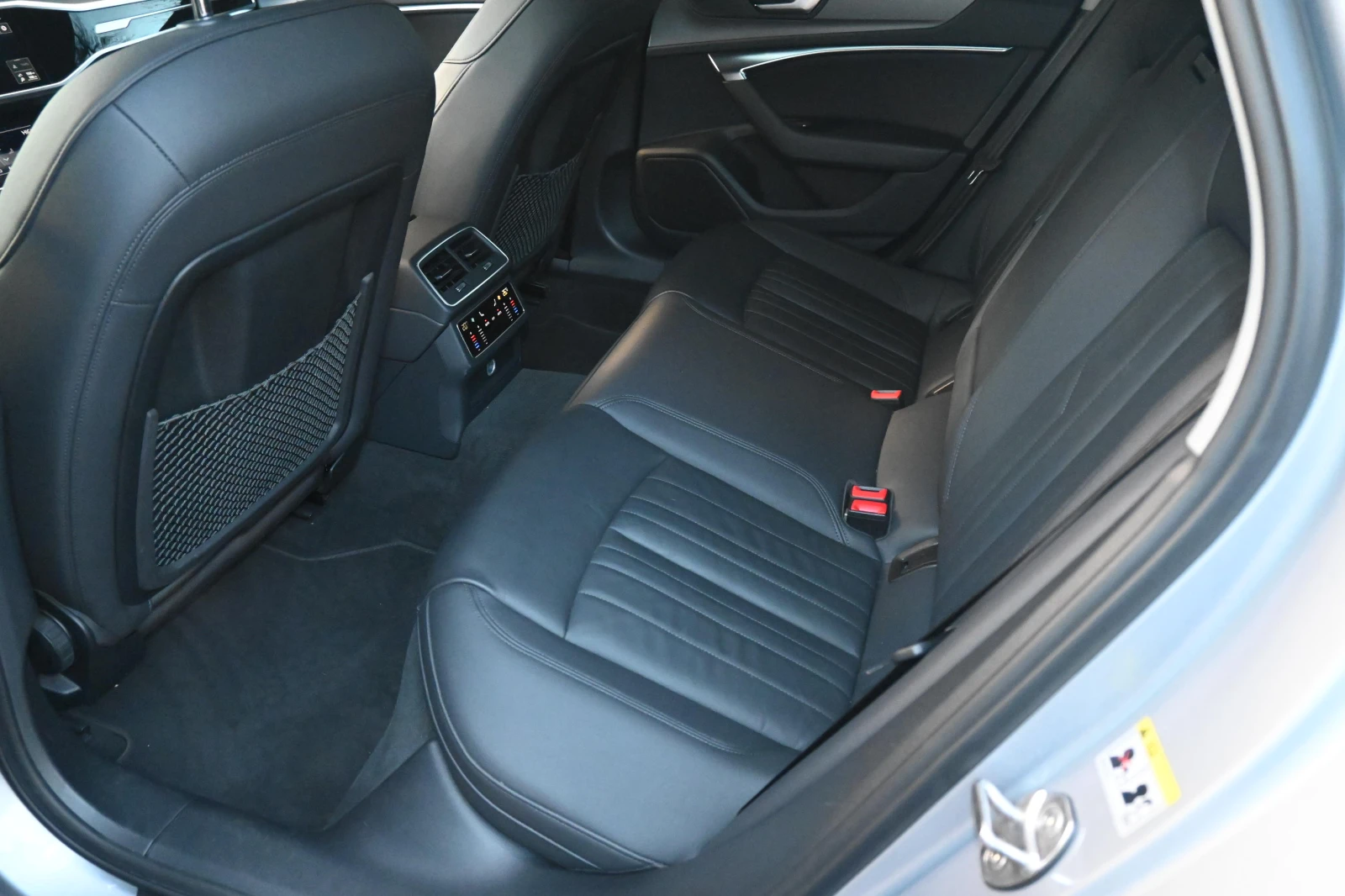 Audi A6 C8 Quattro, снимка 10 - Автомобили и джипове - 54372355