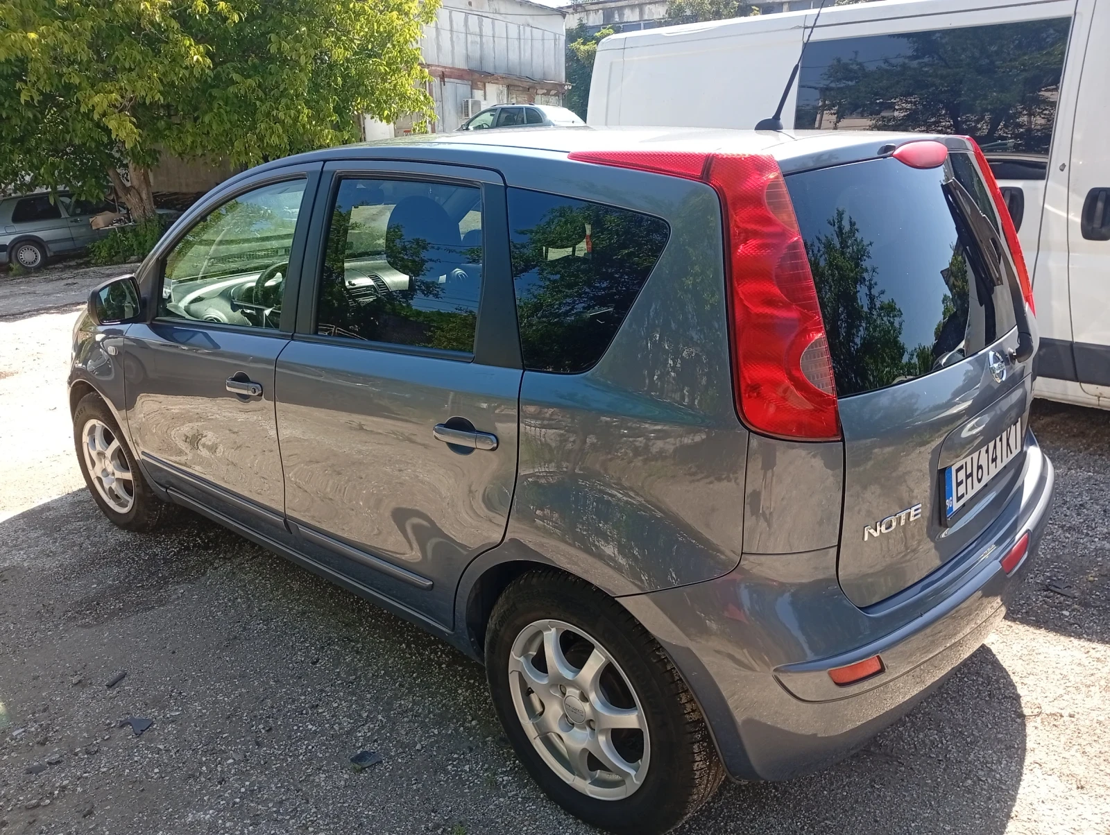 Nissan Note, снимка 5 - Автомобили и джипове - 54824905