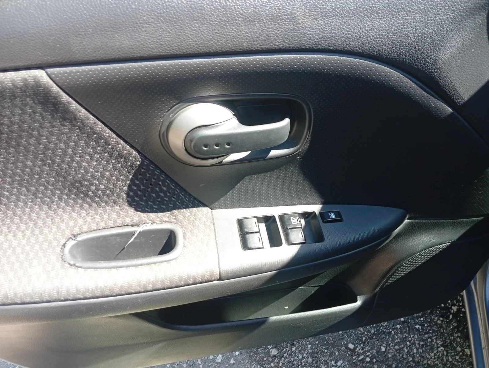 Nissan Note, снимка 10 - Автомобили и джипове - 54824905