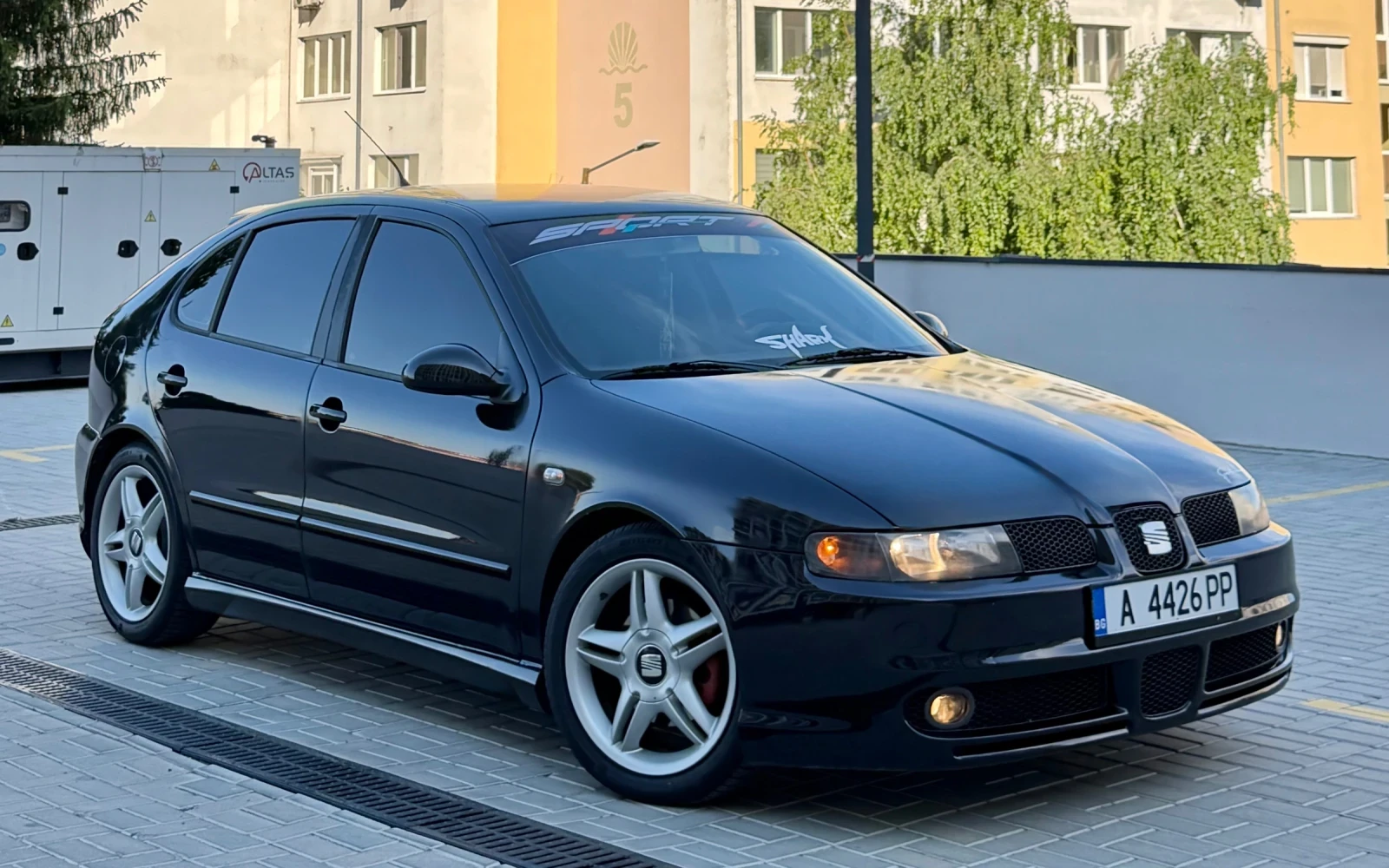 Seat Leon 1.9 ARL FR 6-ск, снимка 2 - Автомобили и джипове - 55072382