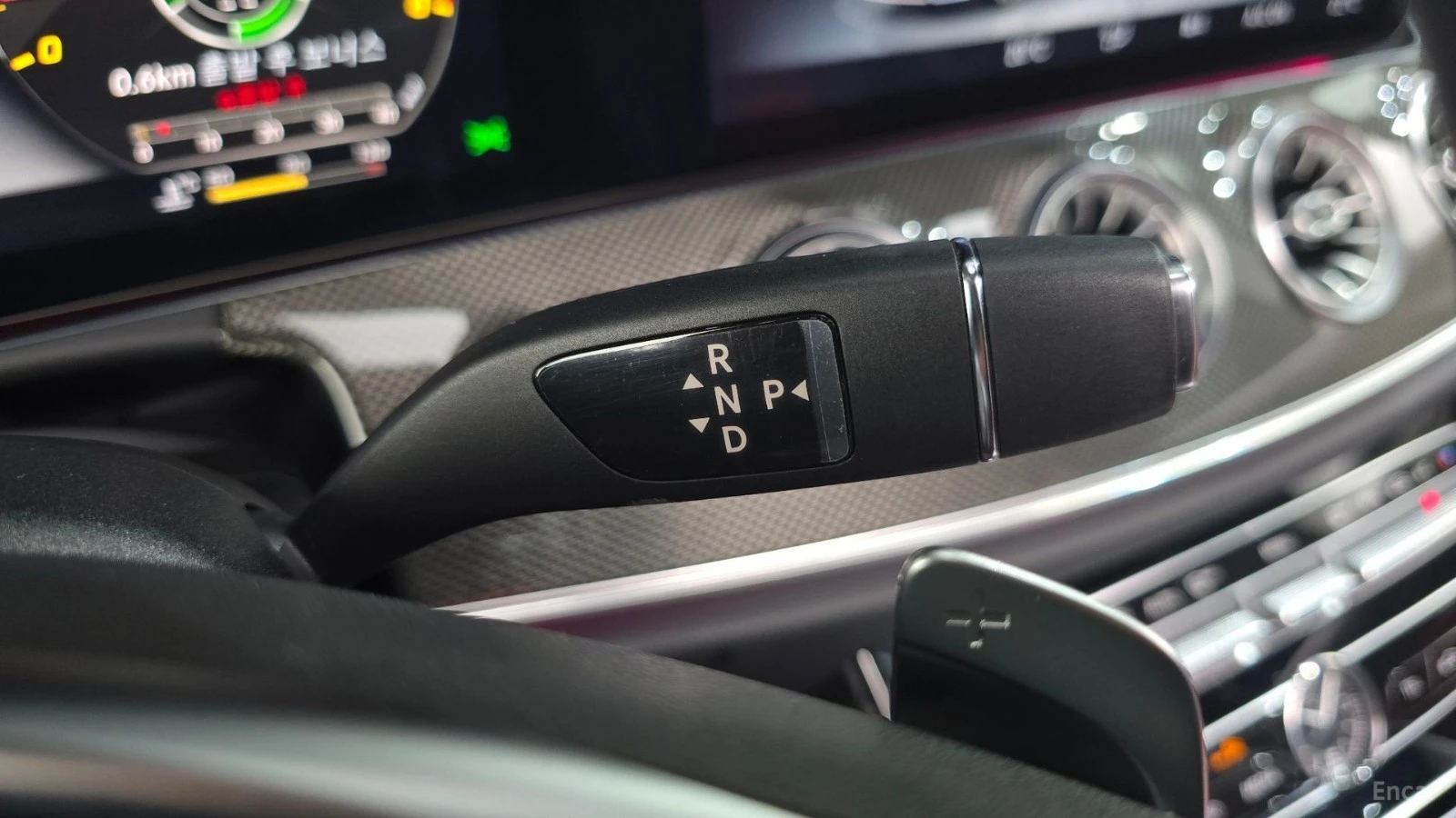 Mercedes-Benz E 400 4MATIC COUPE* HUD* КОЖА* НАВИ* ПАНО* АВТОКРЕДИТ, снимка 8 - Автомобили и джипове - 55664618