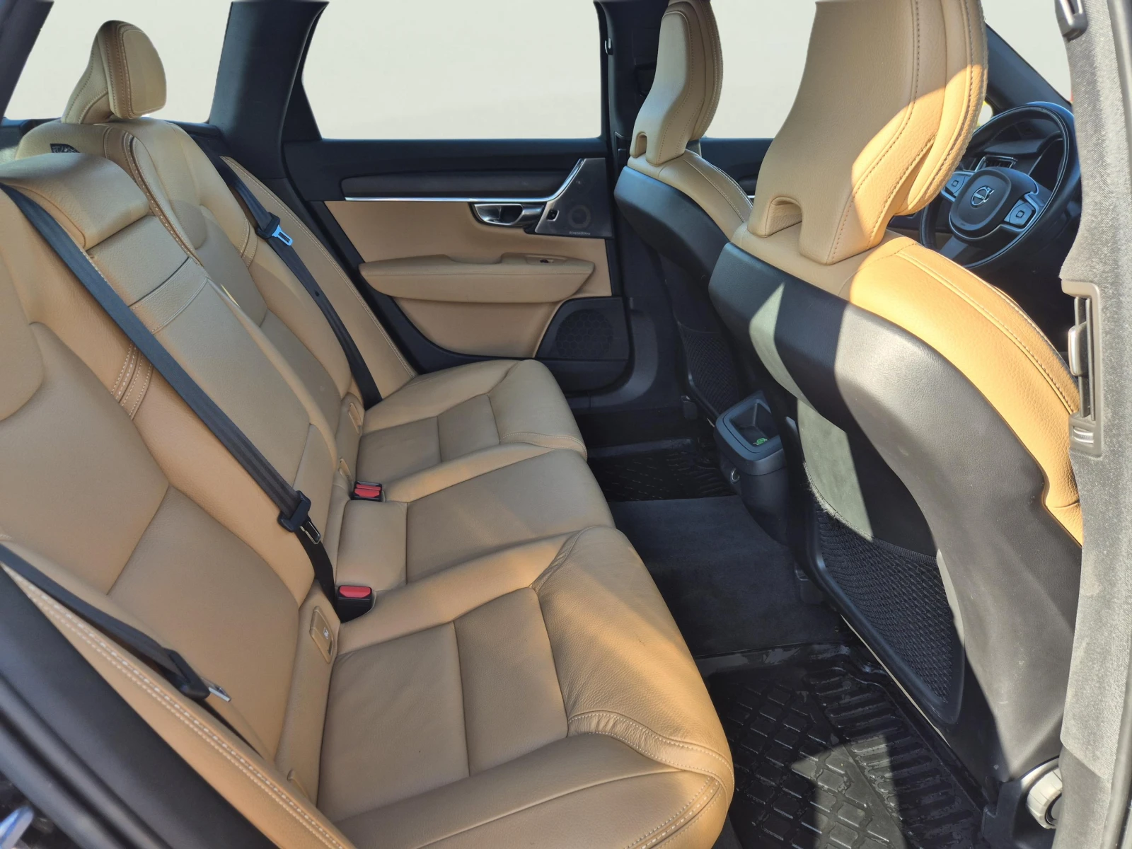 Volvo V90 Cross Country 2.0 D | Mobile.bg � ����������� 9