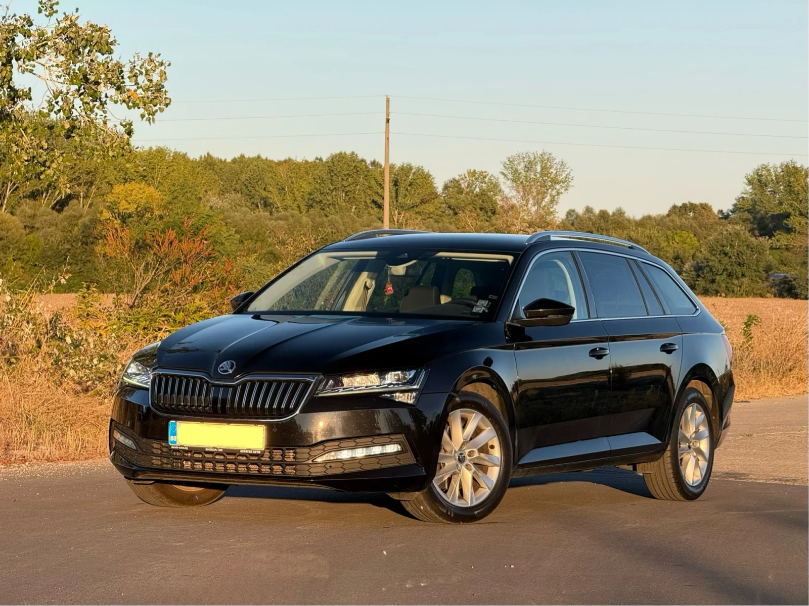 Skoda Superb Matrix / Digital Dash / DSG, снимка 2 - Автомобили и джипове - 56258233