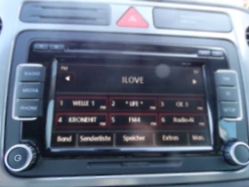 VW Tiguan 2.0TDI * * 4X4* * ПЪЛНА СЕРВИЗНА ИСТОРИЯ!!!, снимка 13