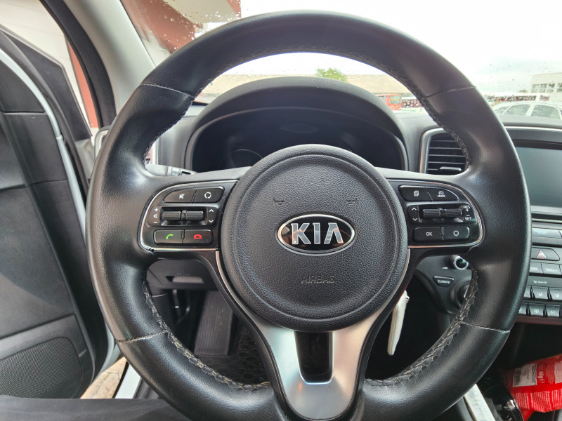 Kia Sportage, снимка 14 - Автомобили и джипове - 46411304