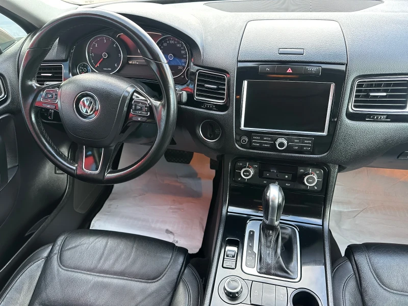 VW Touareg 3, 0tdi Exlusive SPORT, снимка 9 - Автомобили и джипове - 52496018