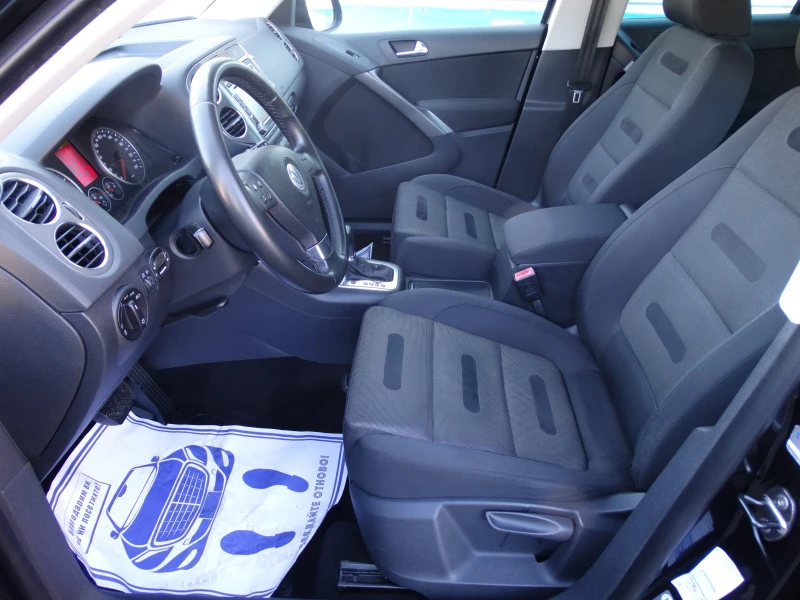 VW Tiguan 2.0TDI * * 4X4* * ПЪЛНА СЕРВИЗНА ИСТОРИЯ!!!, снимка 5 - Автомобили и джипове - 52736649