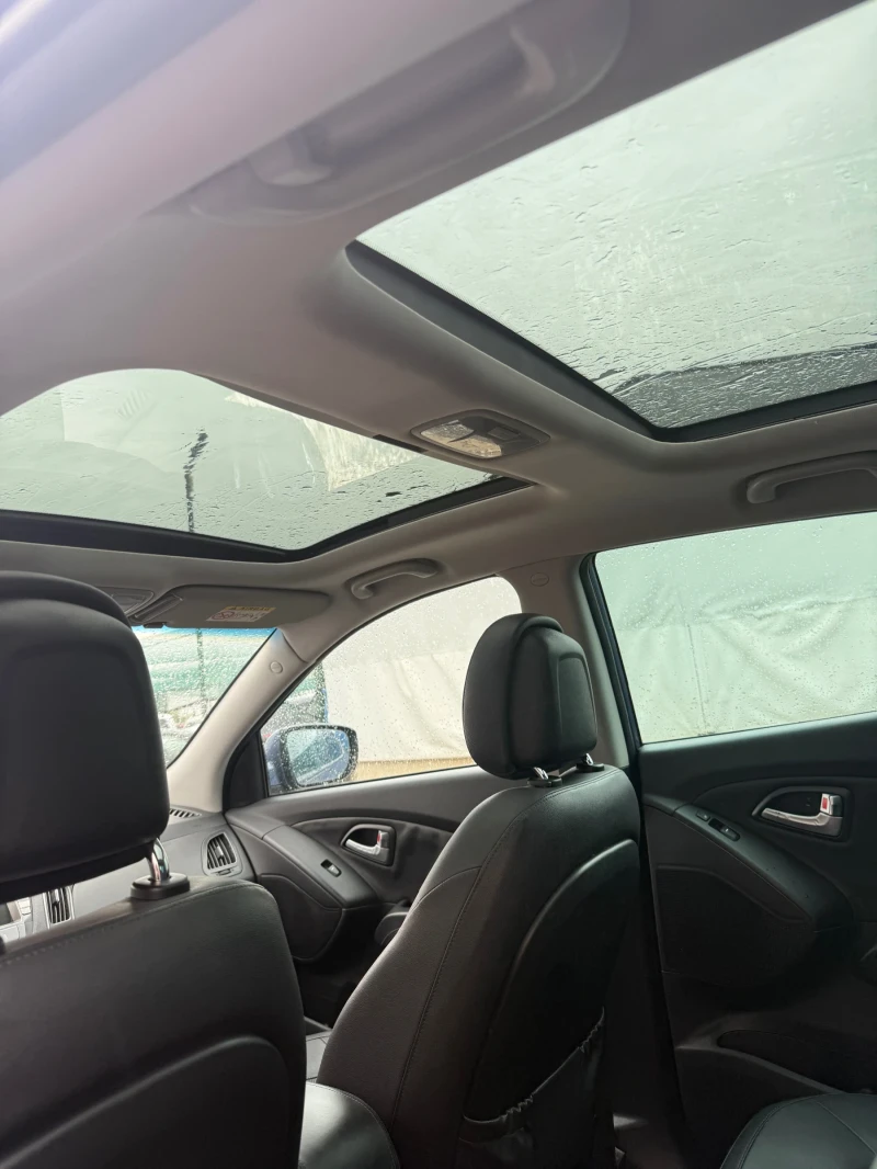 Hyundai IX35 1.7, снимка 11 - Автомобили и джипове - 52841940