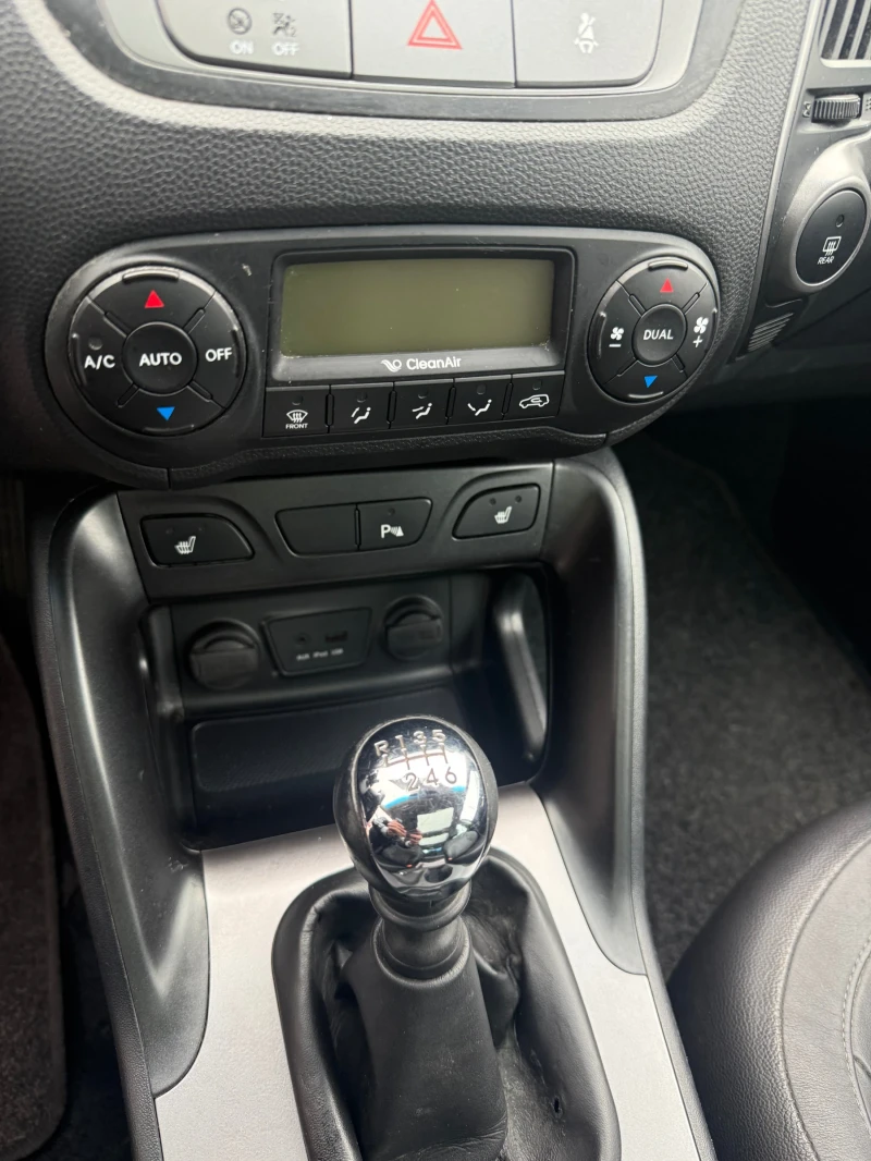 Hyundai IX35 1.7, снимка 9 - Автомобили и джипове - 52841940