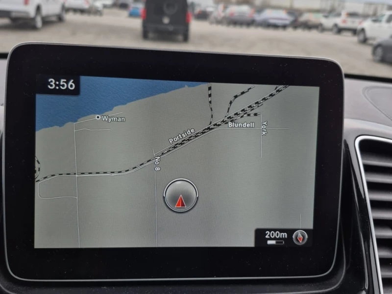 Mercedes-Benz GLS * 550 * CARFAX * ЦЕНА ДО БГ, снимка 8 - Автомобили и джипове - 53274220