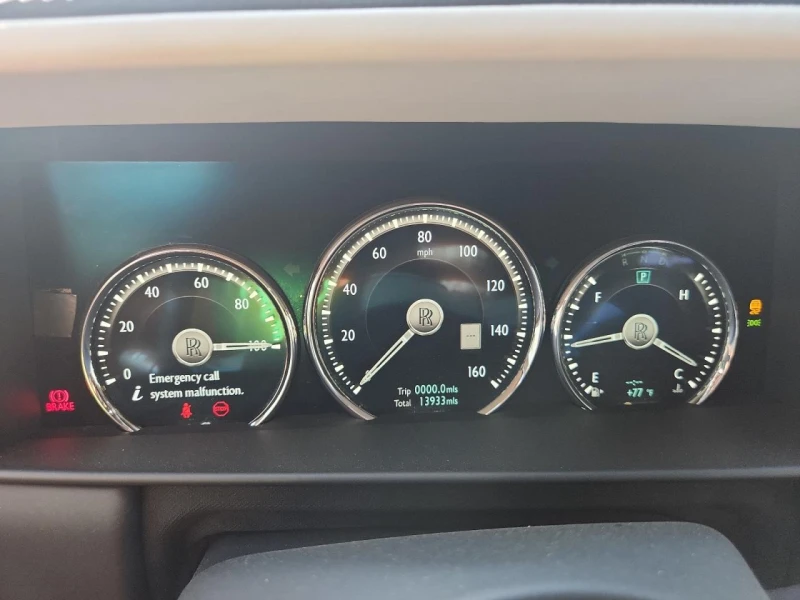 Rolls-Royce Cullinan Starlight* Flagbearer* Каляска* V12* Телевизори* , снимка 9 - Автомобили и джипове - 53287126