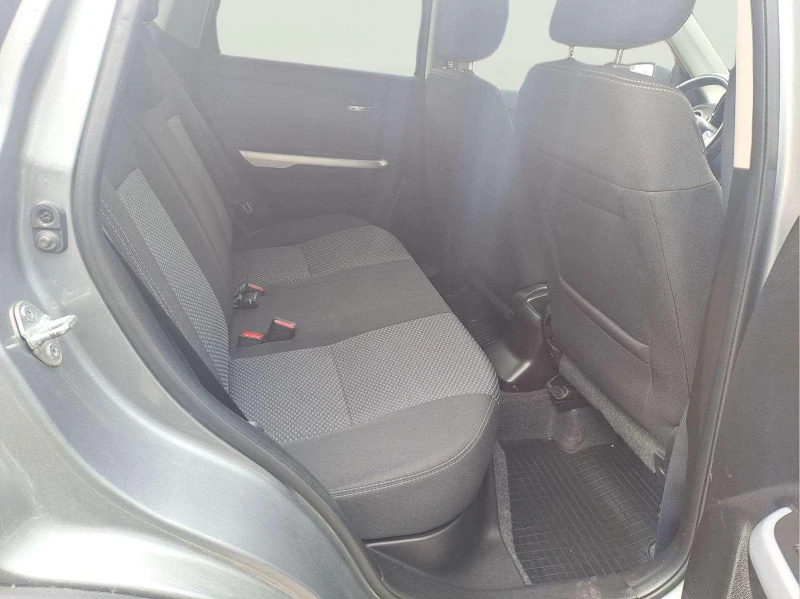 Suzuki Vitara 1.6, снимка 10 - Автомобили и джипове - 53427465