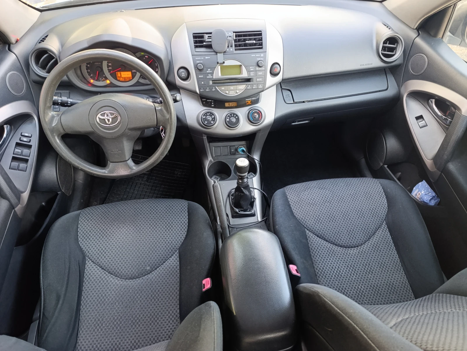 Toyota Rav4 2.2 D4D - изображение 9