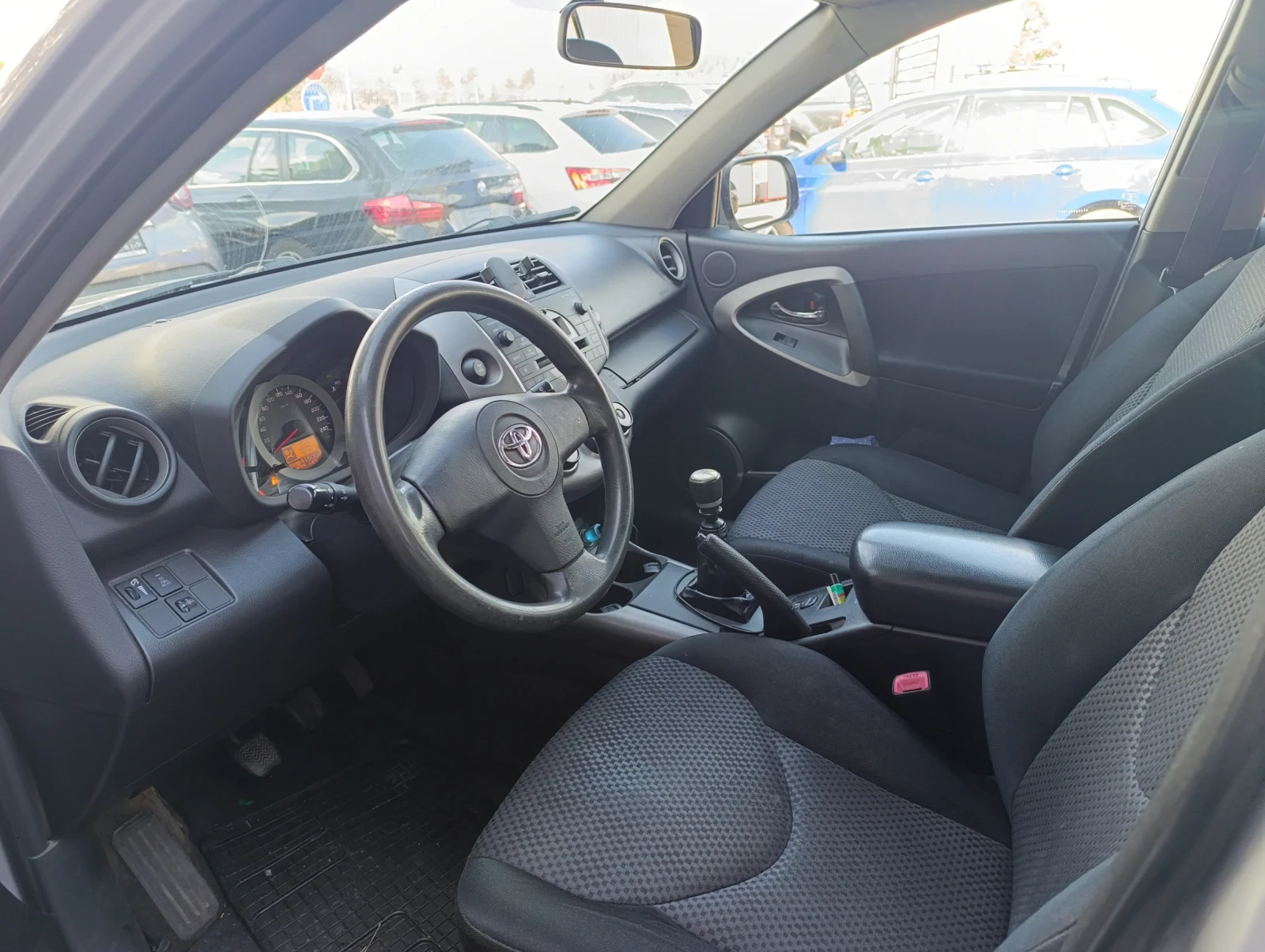 Toyota Rav4 2.2 D4D - изображение 10