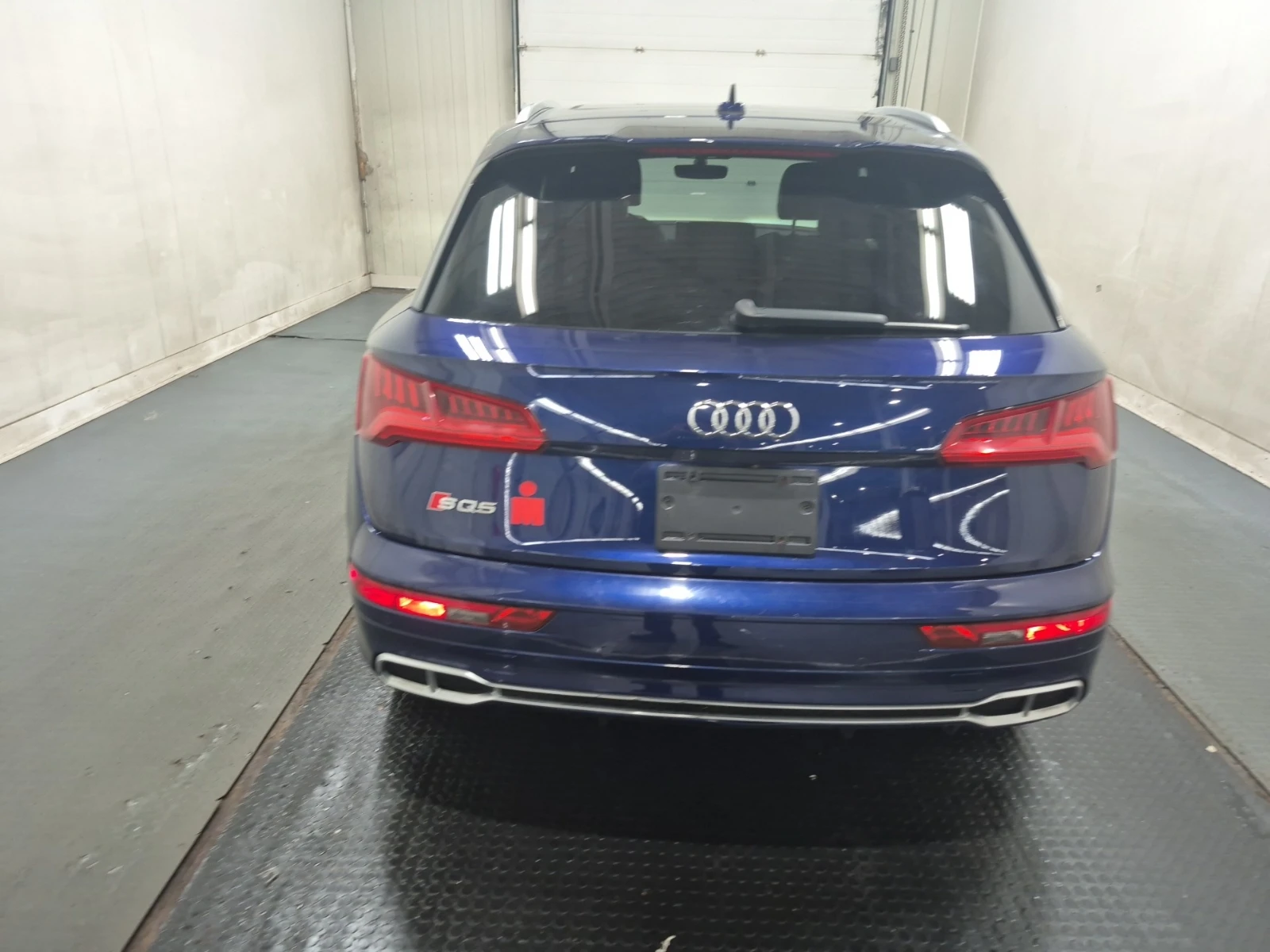 Audi SQ5 PROGRESSIV* CARFAX * АвтоКредит * Цена до България - изображение 5