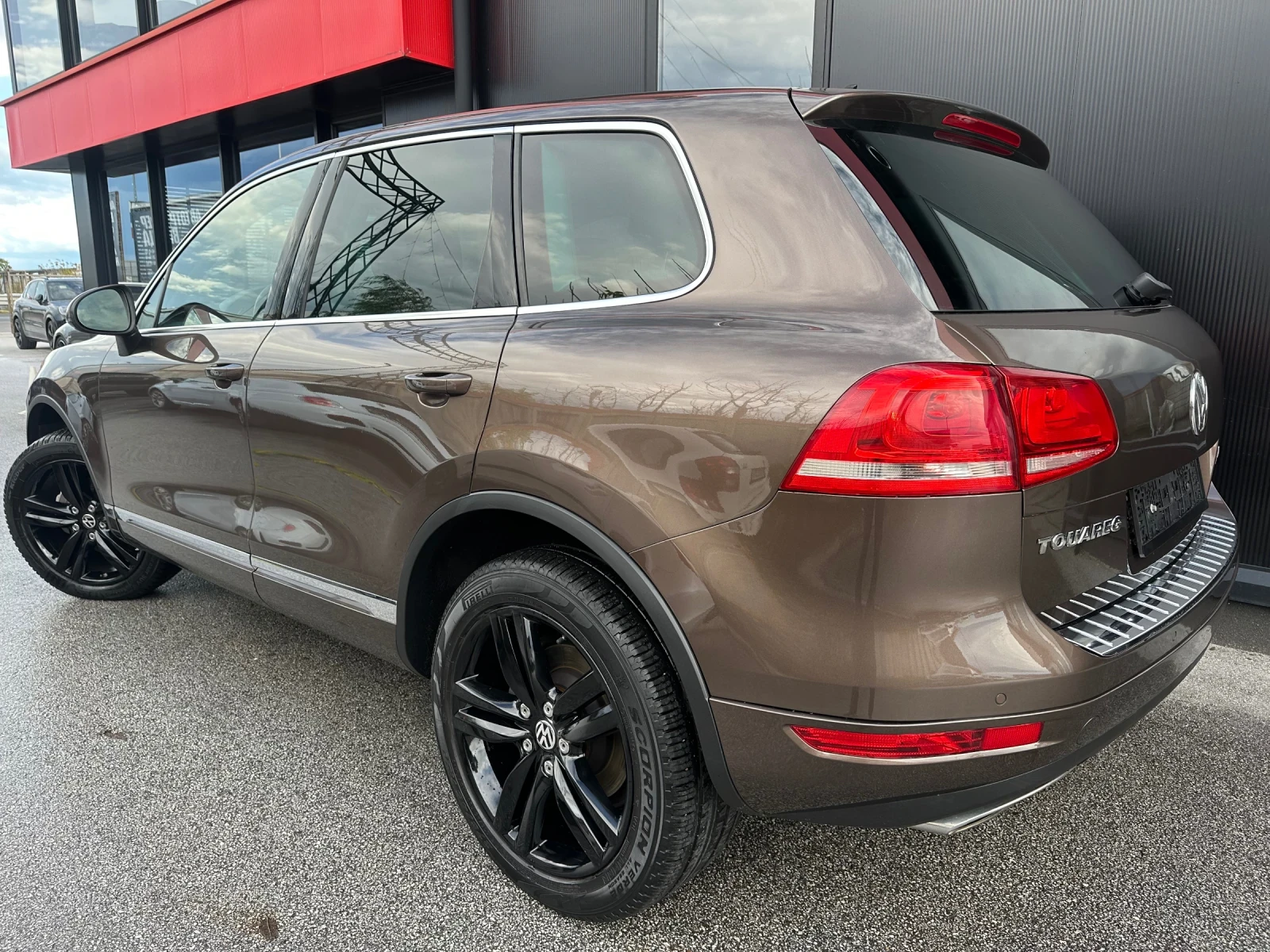 VW Touareg 3, 0tdi Exlusive SPORT | Mobile.bg   4
