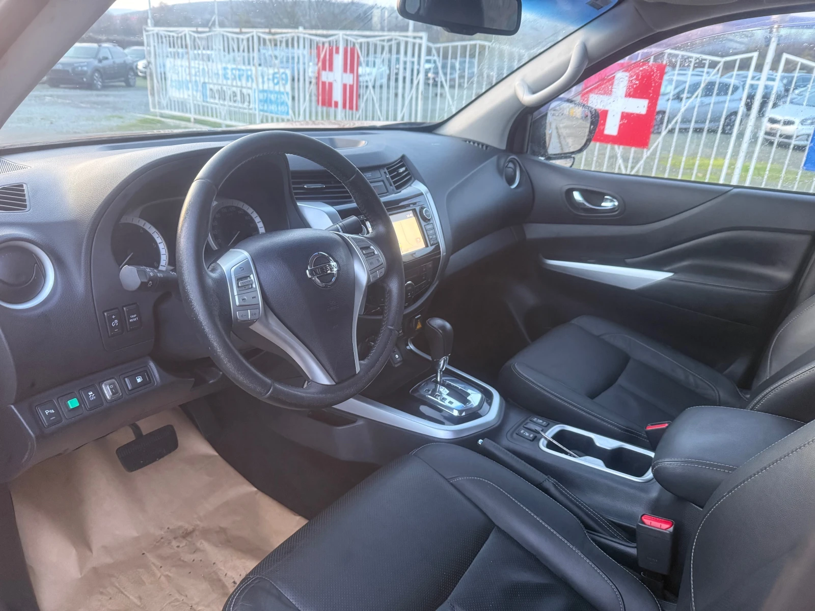 Nissan Navara 2.3 4x4 AUT. NAVI FULL ШВЕЙЦАРИЯ - изображение 6