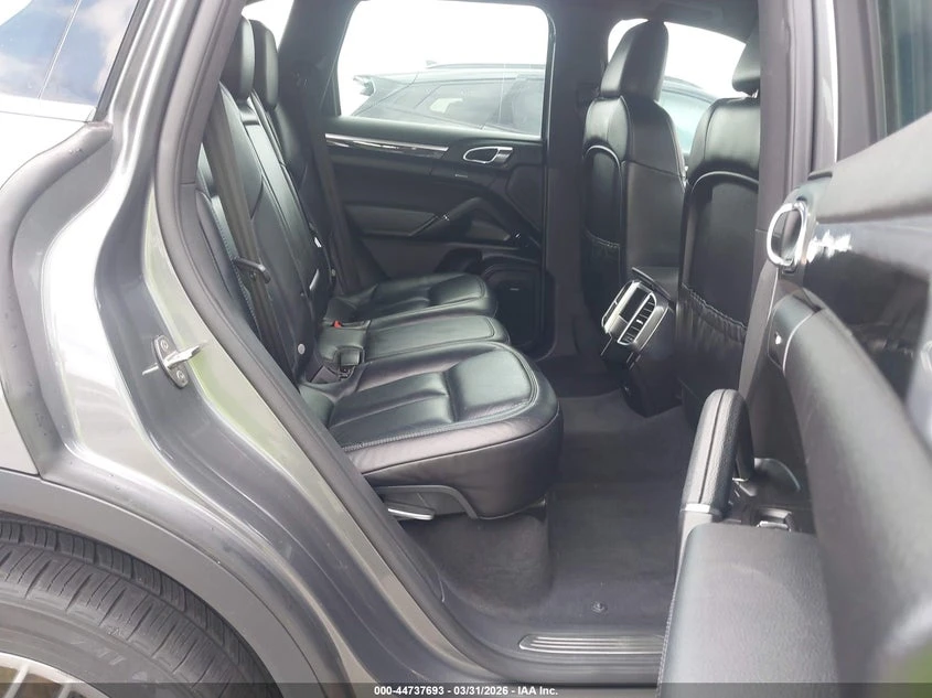 Porsche Cayenne 3.6L V-6 DI, DOHC, VVT, 300HP All Wheel Drive | Mobile.bg � ����������� 8
