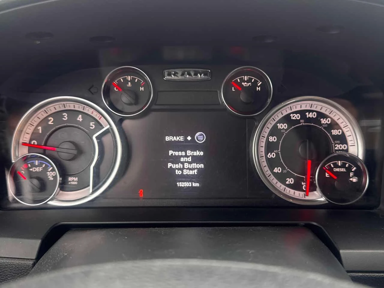 Dodge RAM 1500 * Laramie * ОБДУХВАНЕ * КОМПЛЕКТ ГУМИ, снимка 8 - Автомобили и джипове - 54484459