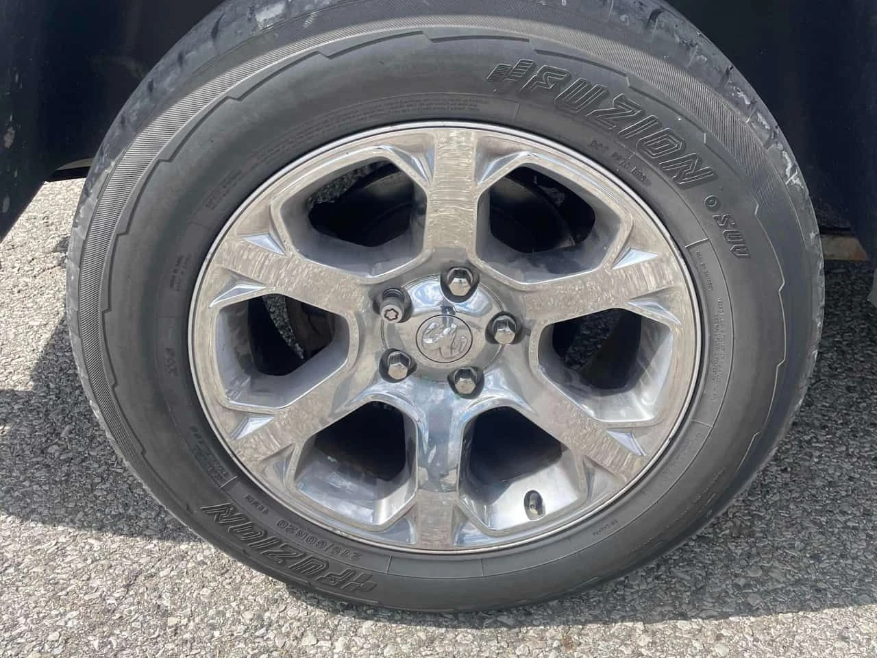 Dodge RAM 1500 * Laramie * ОБДУХВАНЕ * КОМПЛЕКТ ГУМИ, снимка 7 - Автомобили и джипове - 54484459