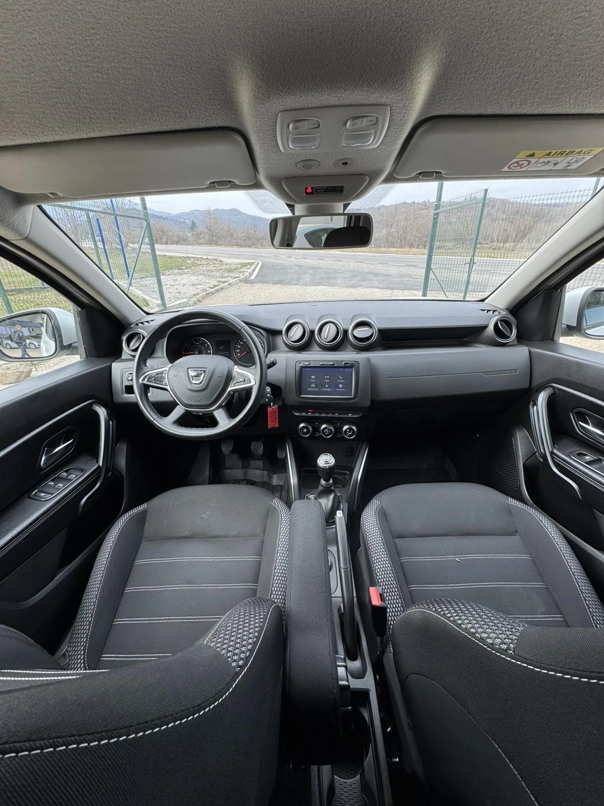 Dacia Duster 1.5 dci, 84000km, 4x4 , снимка 7 - Автомобили и джипове - 54510514