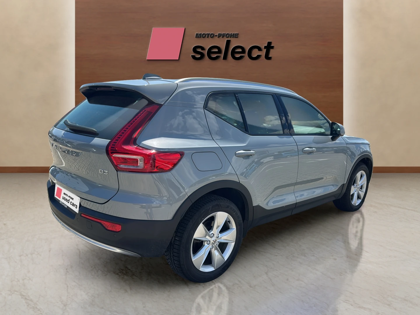 Volvo XC40 2.0 B3, снимка 7 - Автомобили и джипове - 55743765