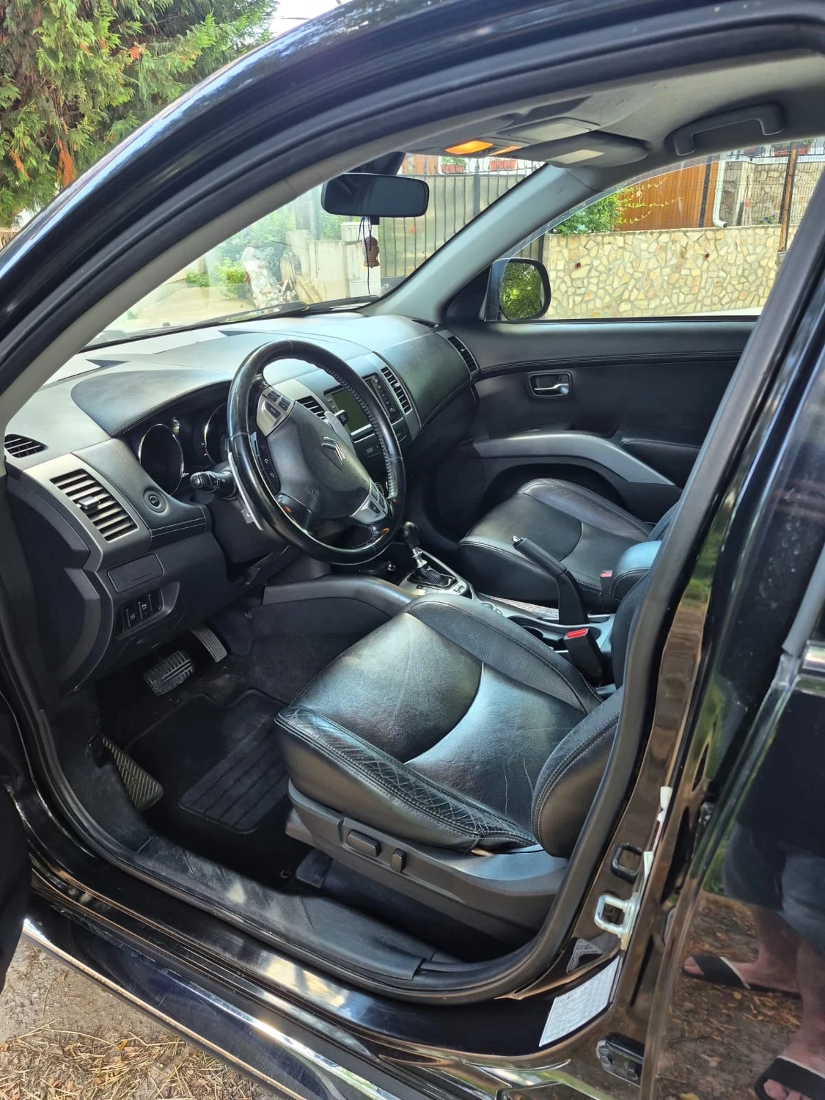 Citroen C-Crosser 2.2 HDI, снимка 8 - Автомобили и джипове - 55777073