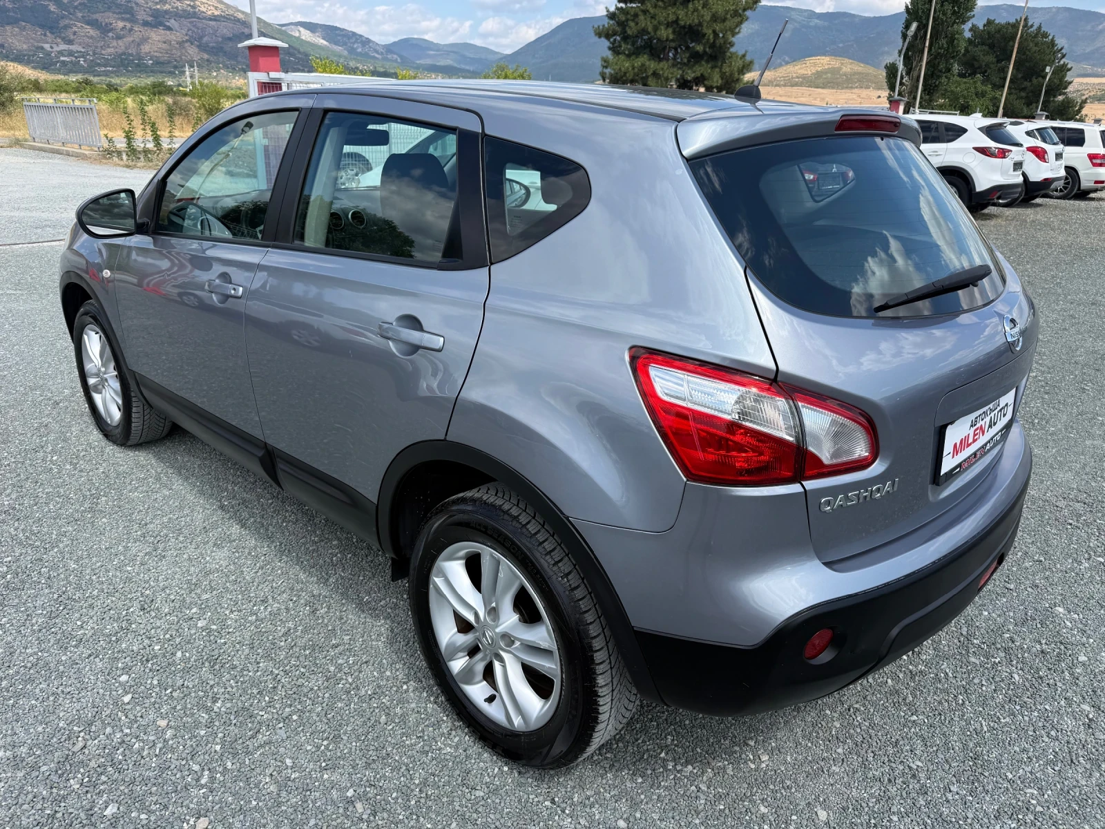 Nissan Qashqai (KATO НОВА), снимка 8 - Автомобили и джипове - 55845365
