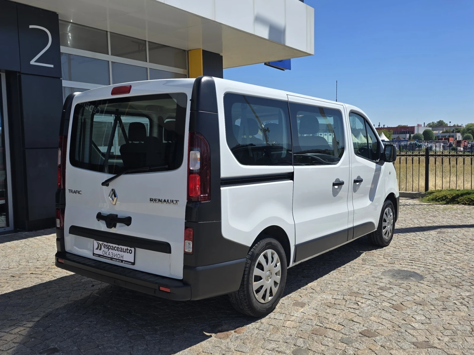 Renault Trafic 2.0 DCI  - изображение 5
