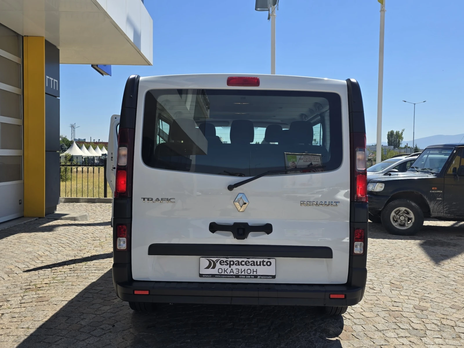 Renault Trafic 2.0 DCI  - изображение 6