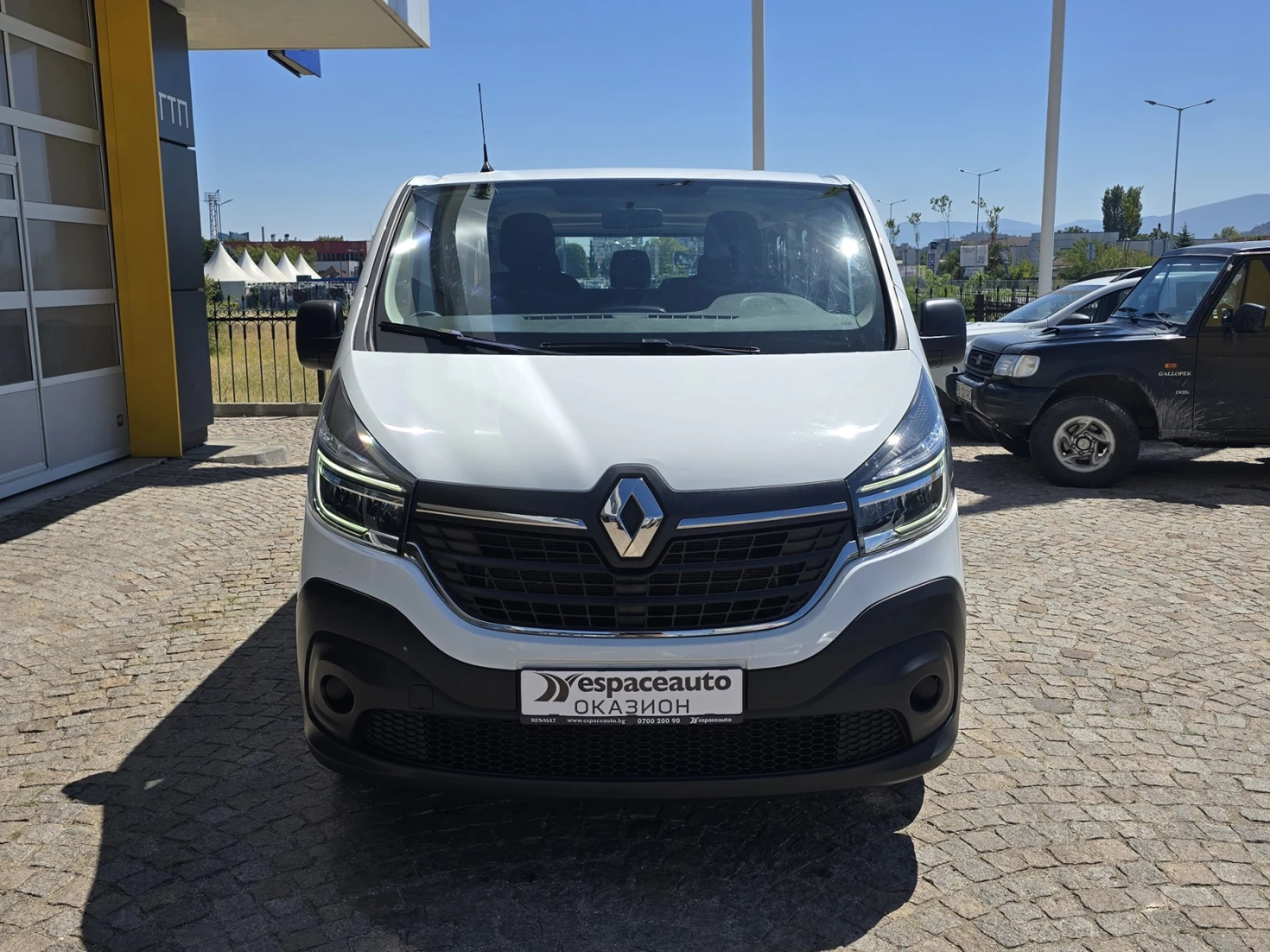 Renault Trafic 2.0 DCI  - изображение 2