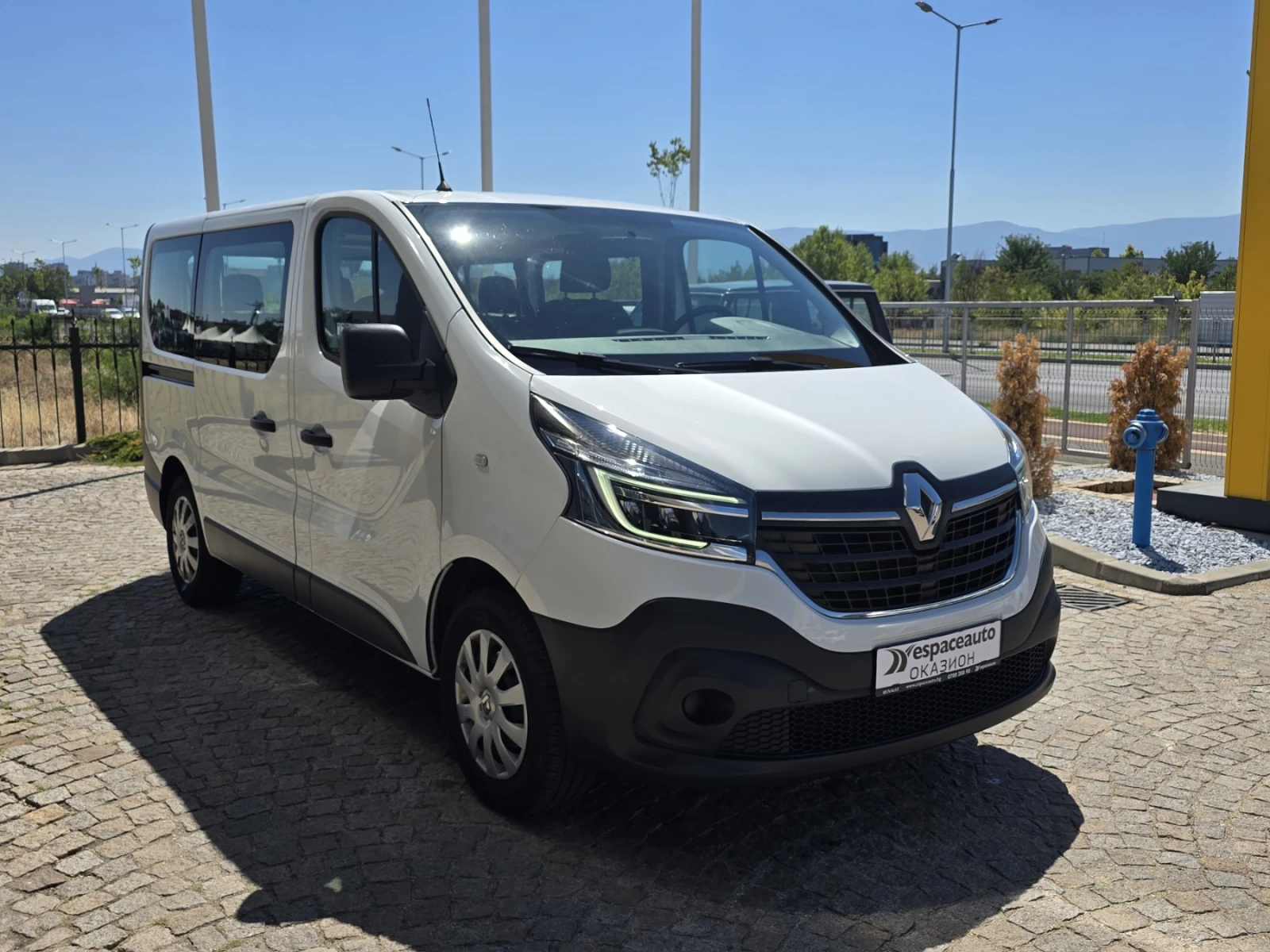 Renault Trafic 2.0 DCI  - изображение 3