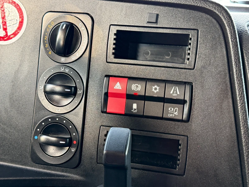 Mercedes-Benz Atego 1224 EURO6 Bluetec KLIMA БОРД ЩОРА, снимка 13 - Камиони - 53446760