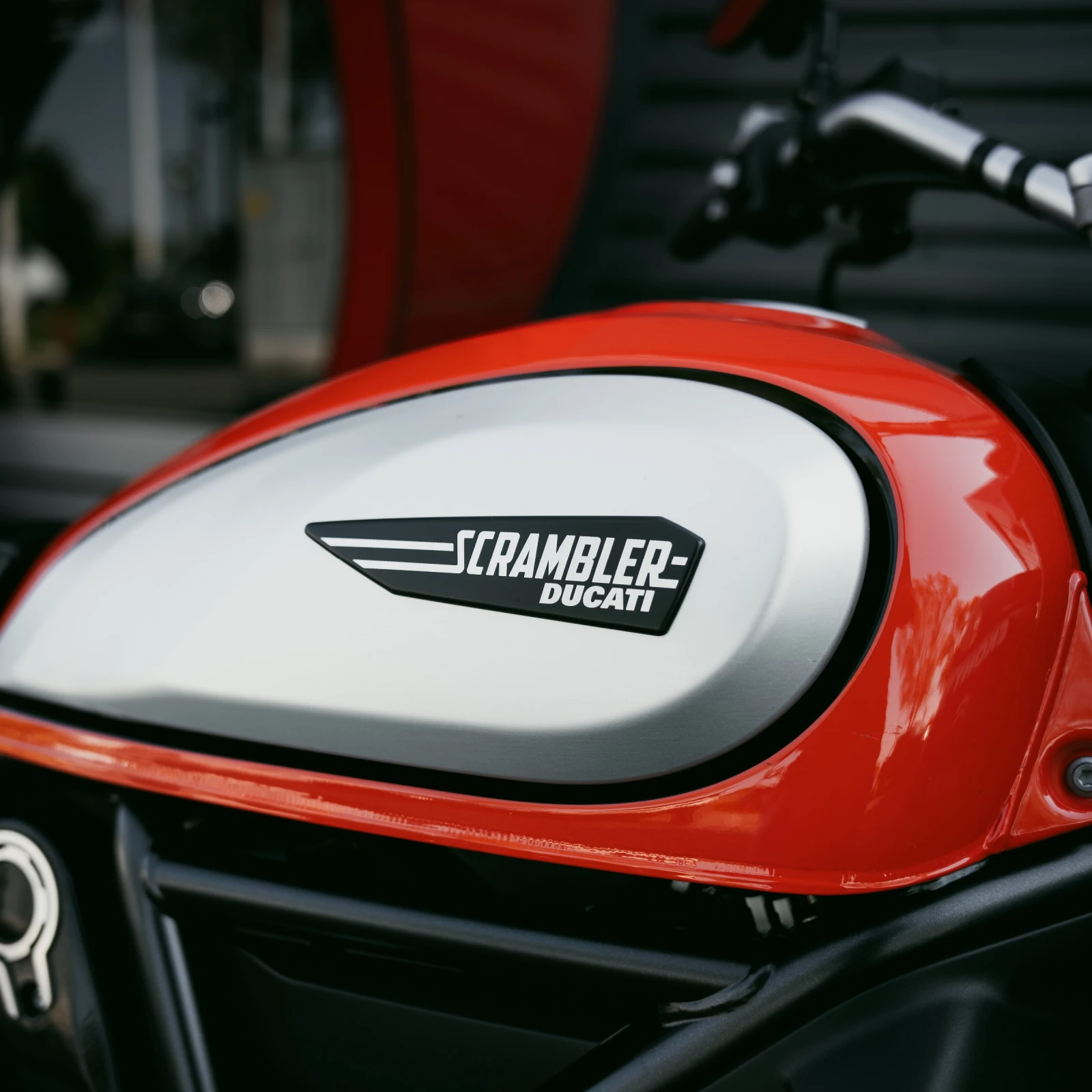 Ducati Ducati Scrambler ICON ATOMIC TANGERINE - изображение 10