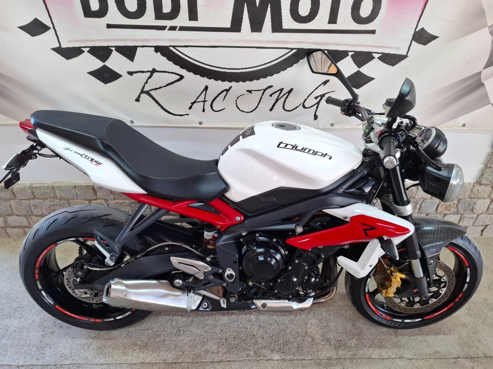 Triumph Street Triple 675 R * * * , снимка 14 - Мотоциклети и мототехника - 55692257