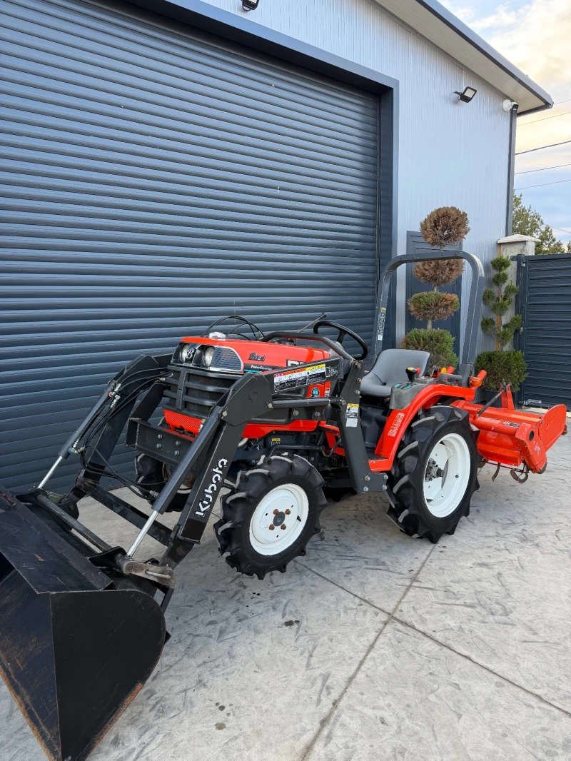 Трактор Kubota B72 17кс., снимка 3 - Селскостопанска техника - 52595138