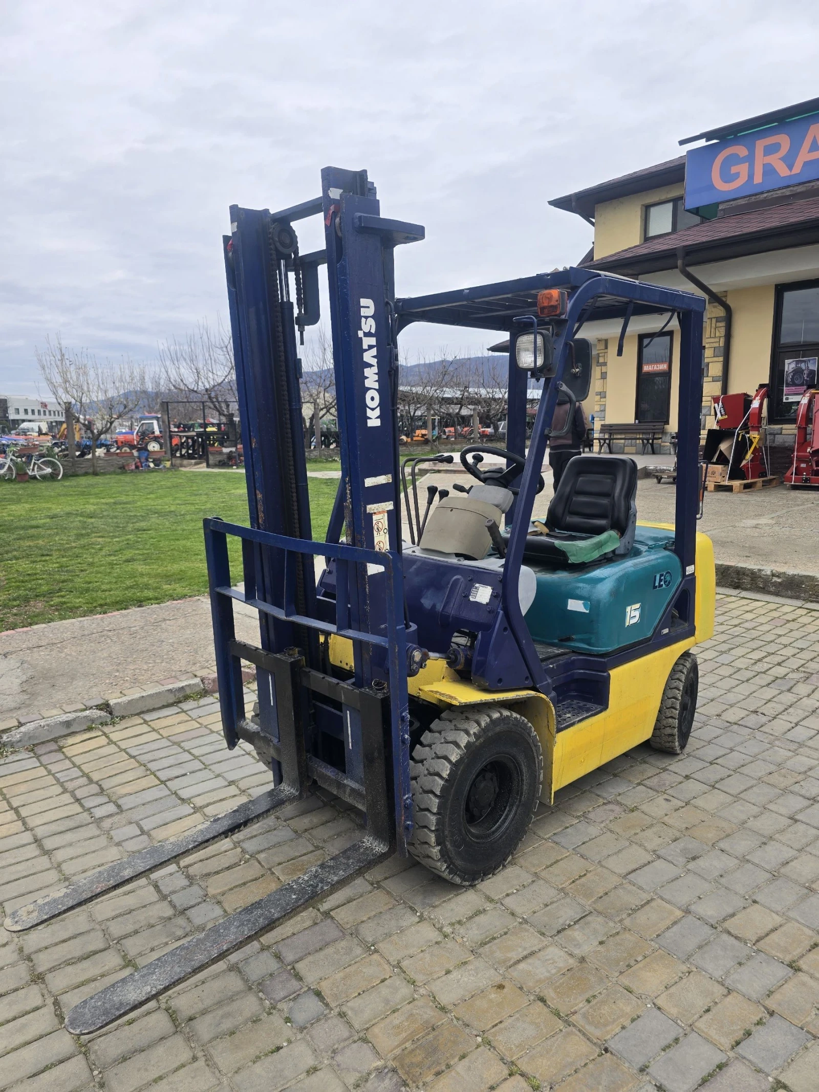 Мотокар Komatsu  Бензинов