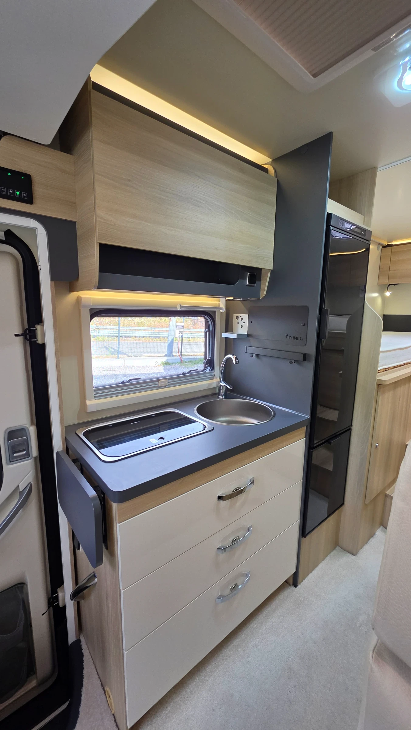������ Rapido ITENEO PJ700 3, 5 ���� 180  hp ��������� 9 ������� | Mobile.bg � ����������� 10